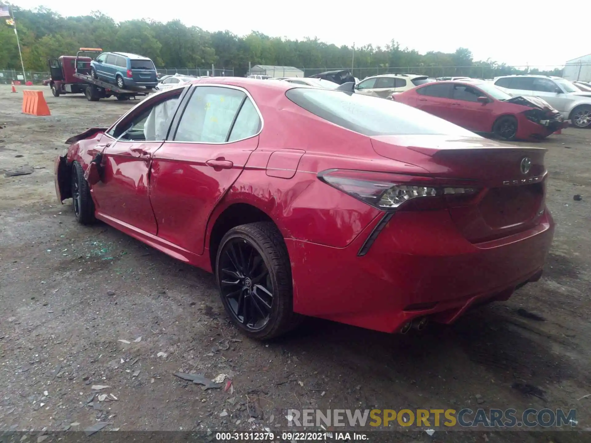 3 Photograph of a damaged car 4T1K61AK9MU421660 TOYOTA CAMRY 2021