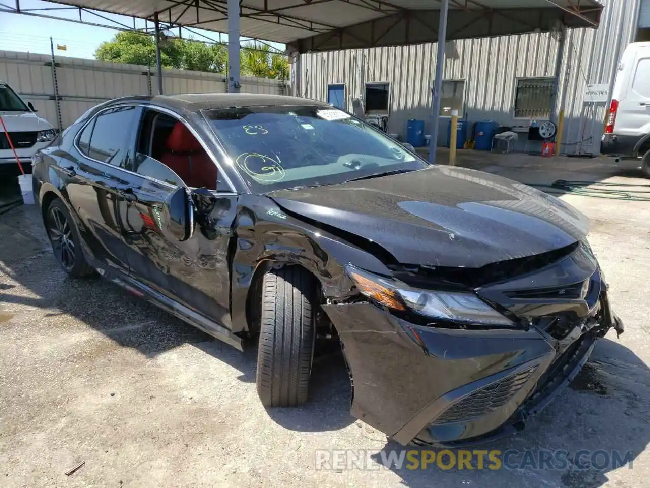 1 Photograph of a damaged car 4T1K61AK9MU484063 TOYOTA CAMRY 2021