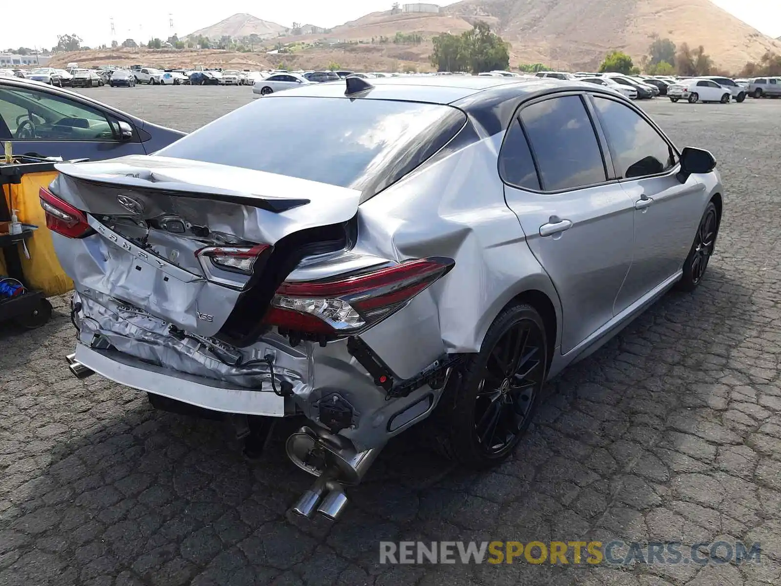 4 Photograph of a damaged car 4T1K61AK9MU487805 TOYOTA CAMRY 2021