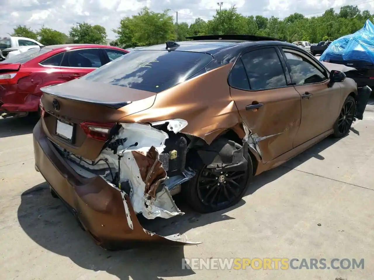 4 Photograph of a damaged car 4T1K61AK9MU496715 TOYOTA CAMRY 2021