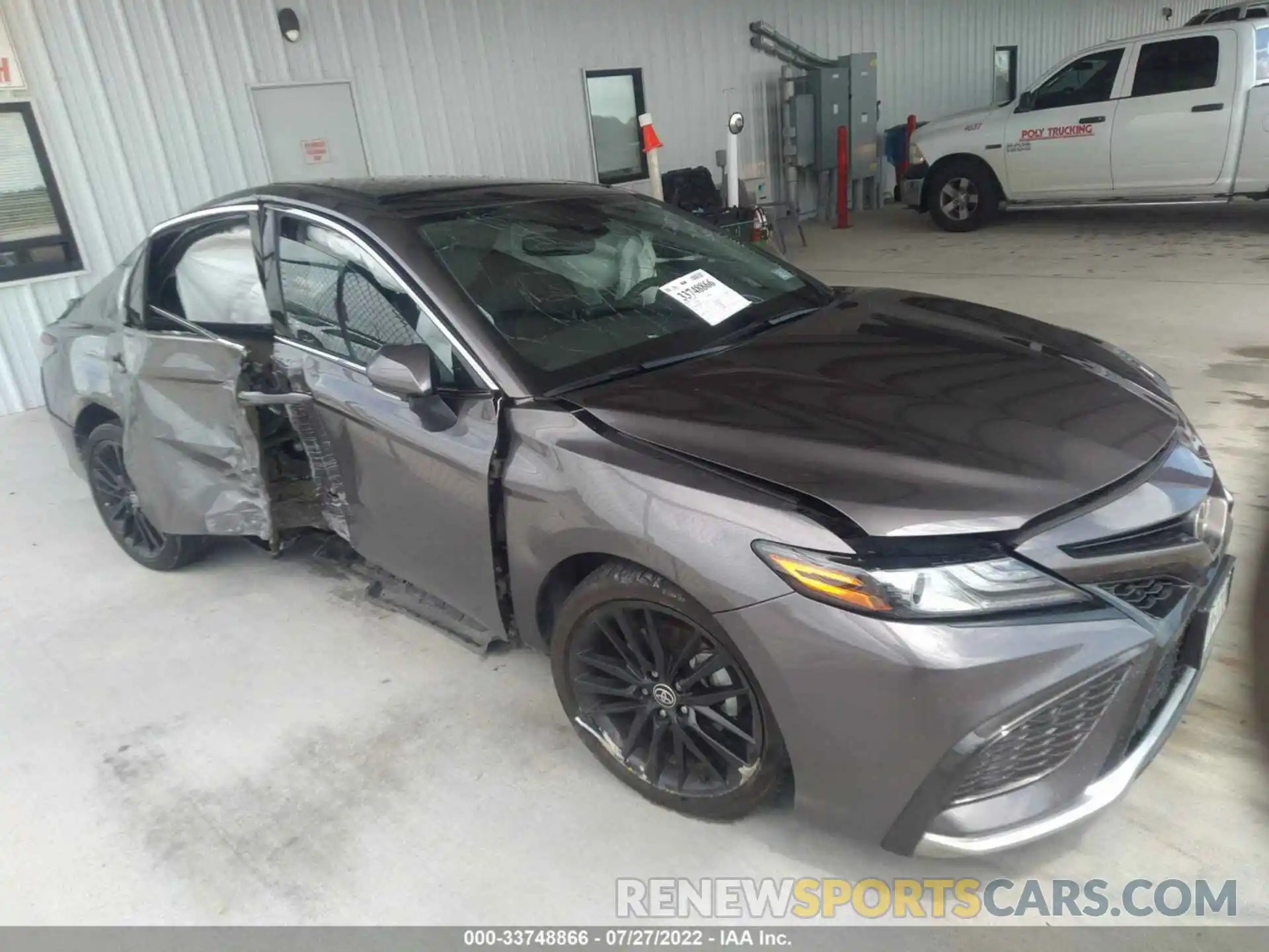 1 Photograph of a damaged car 4T1K61AK9MU516591 TOYOTA CAMRY 2021