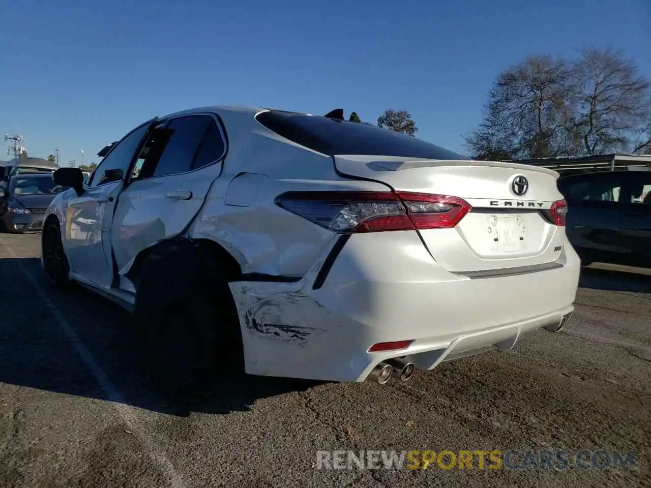 3 Photograph of a damaged car 4T1K61AK9MU557691 TOYOTA CAMRY 2021