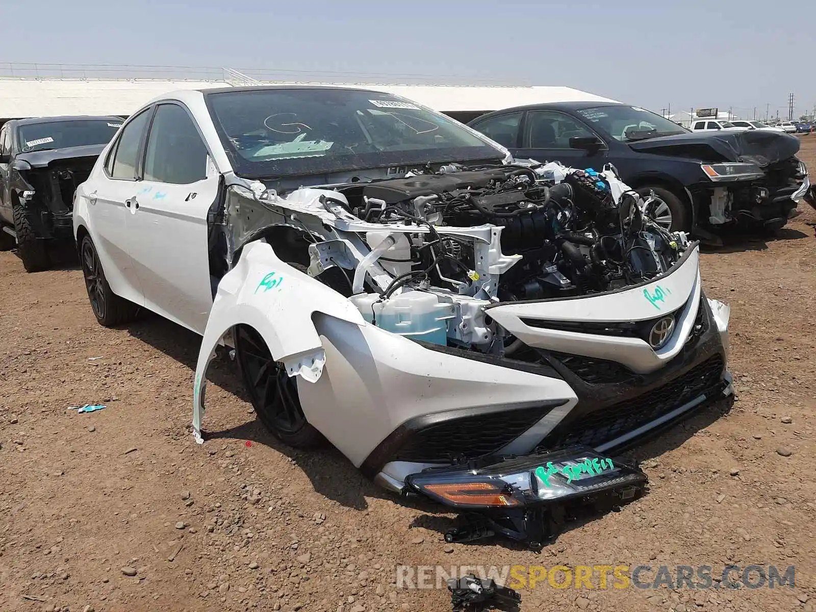 1 Photograph of a damaged car 4T1K61AK9MU586740 TOYOTA CAMRY 2021