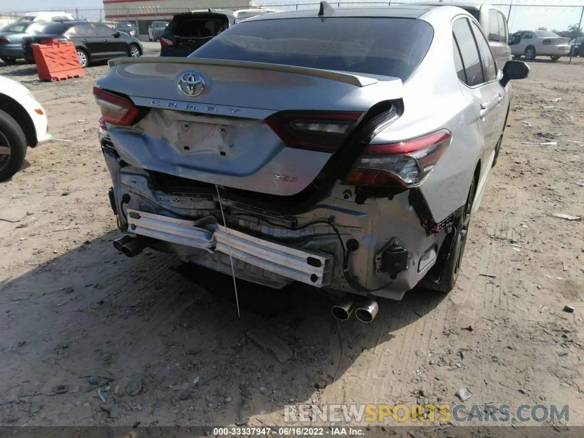 6 Photograph of a damaged car 4T1K61AKXMU418315 TOYOTA CAMRY 2021