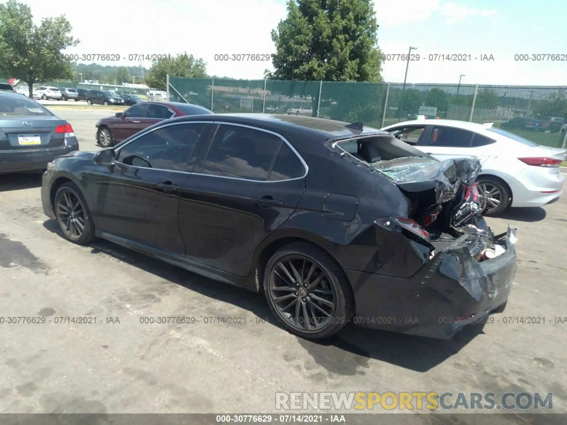 3 Photograph of a damaged car 4T1K61AKXMU418976 TOYOTA CAMRY 2021