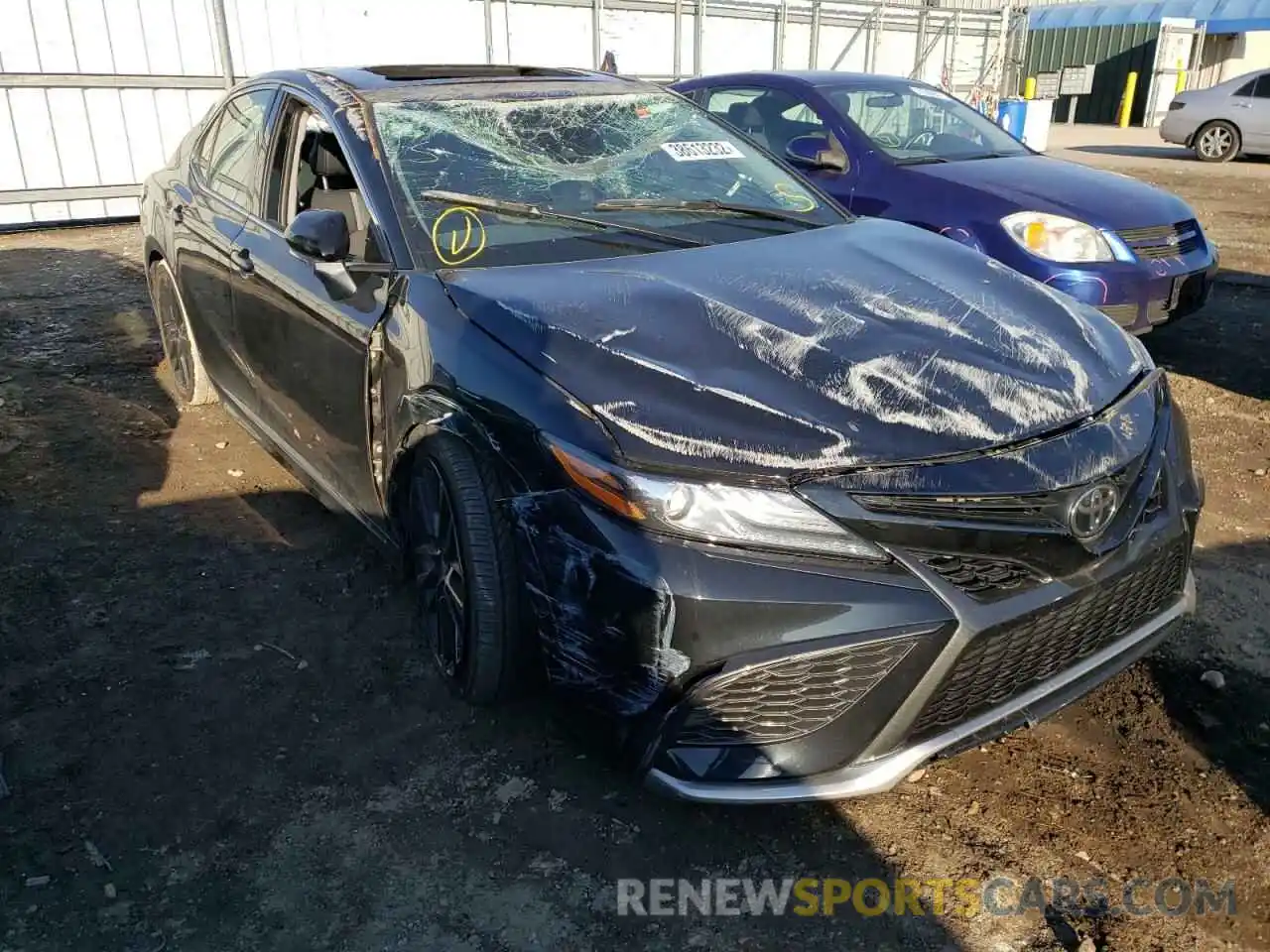 1 Photograph of a damaged car 4T1K61AKXMU420405 TOYOTA CAMRY 2021