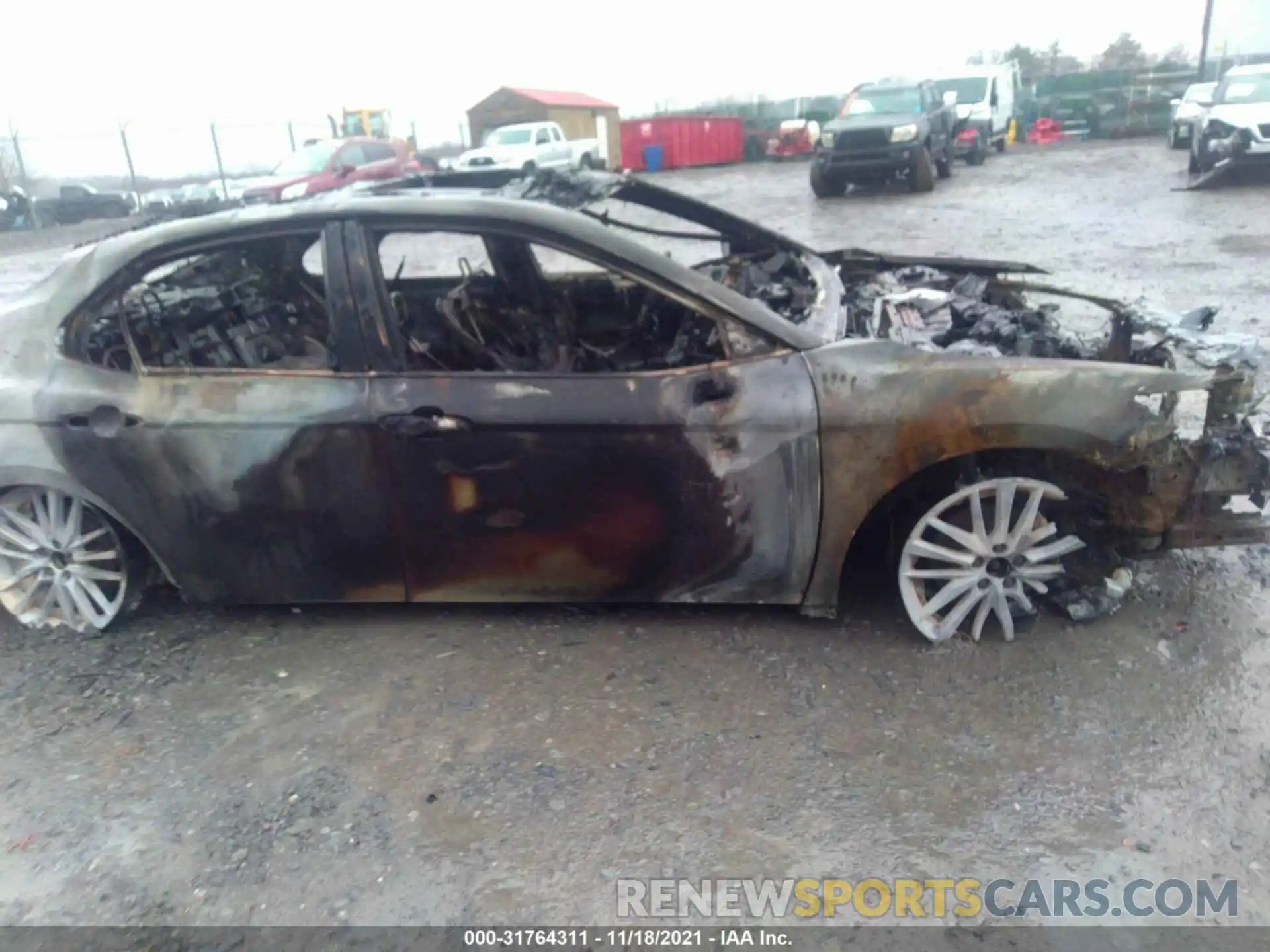 6 Photograph of a damaged car 4T1K61AKXMU423160 TOYOTA CAMRY 2021