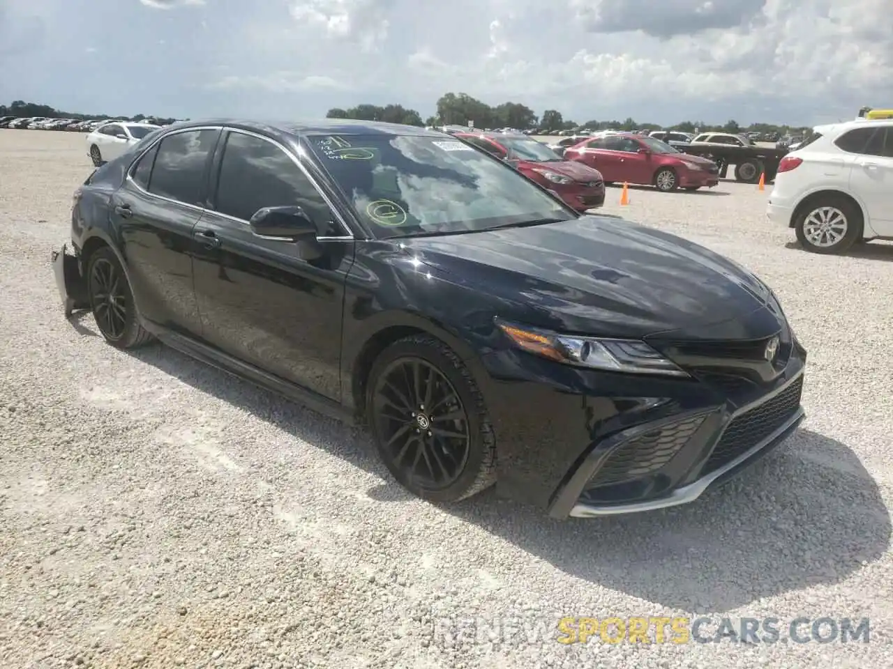 1 Photograph of a damaged car 4T1K61AKXMU425989 TOYOTA CAMRY 2021