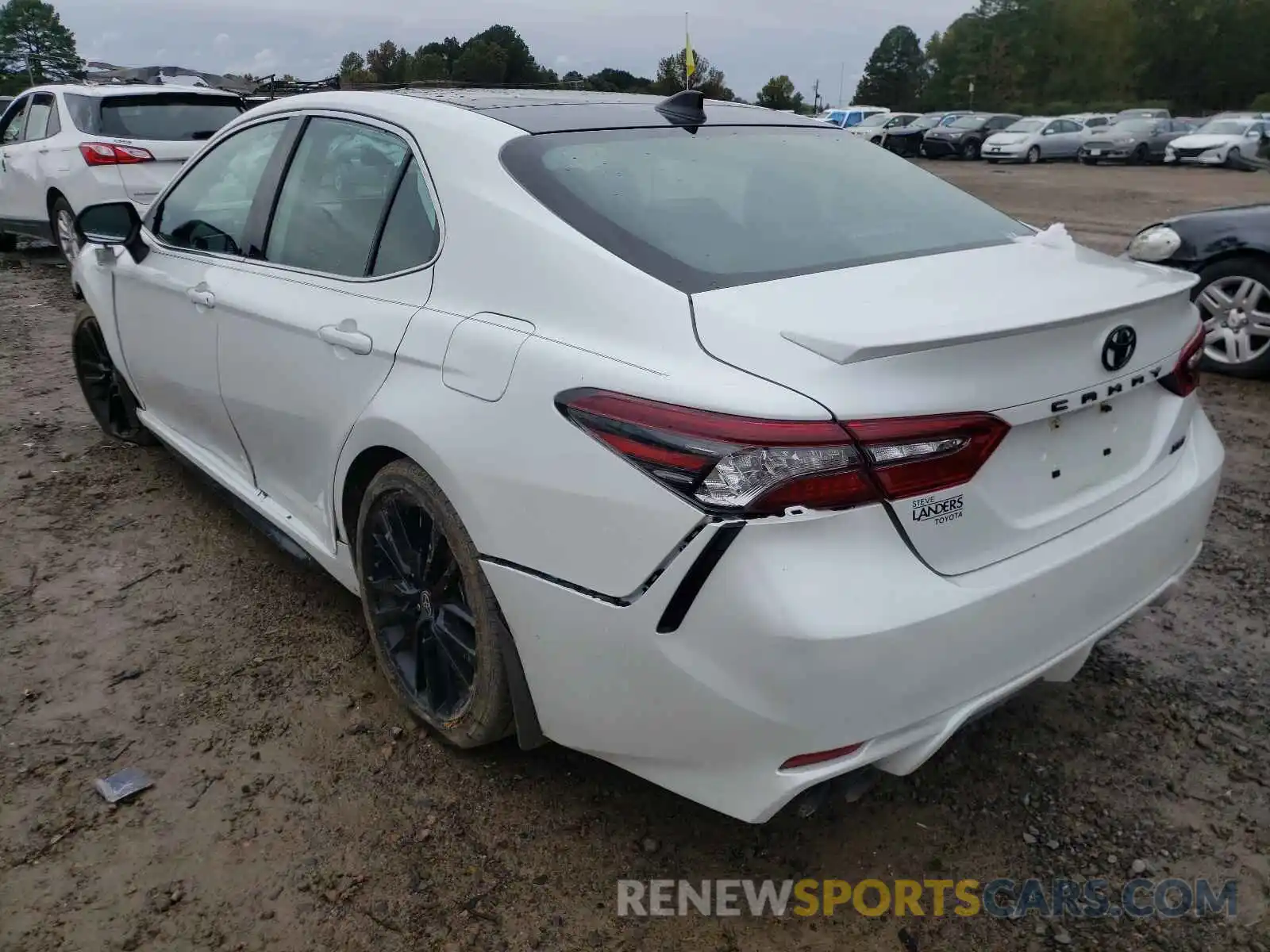 3 Photograph of a damaged car 4T1K61AKXMU426043 TOYOTA CAMRY 2021