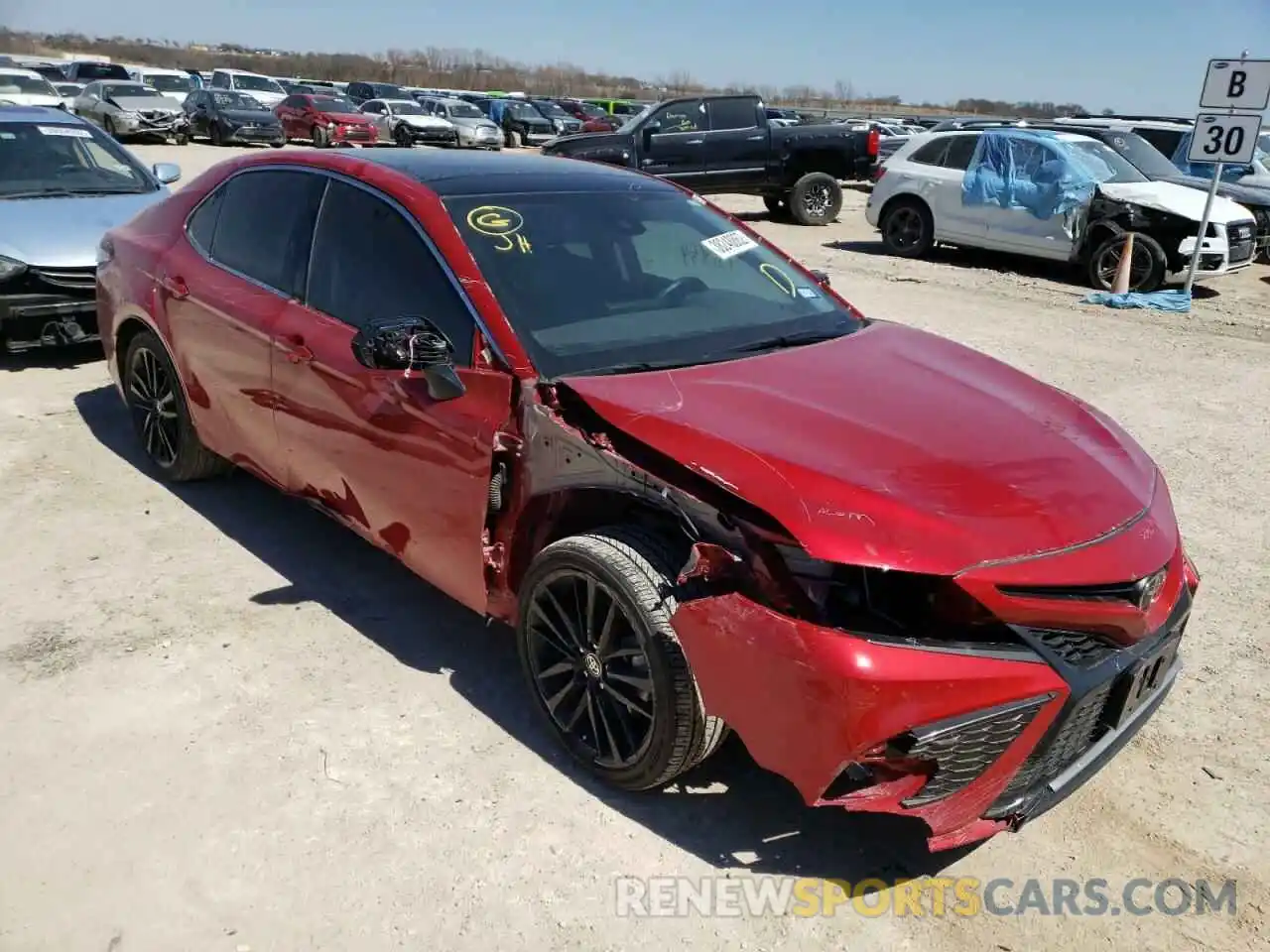 1 Photograph of a damaged car 4T1K61AKXMU460628 TOYOTA CAMRY 2021