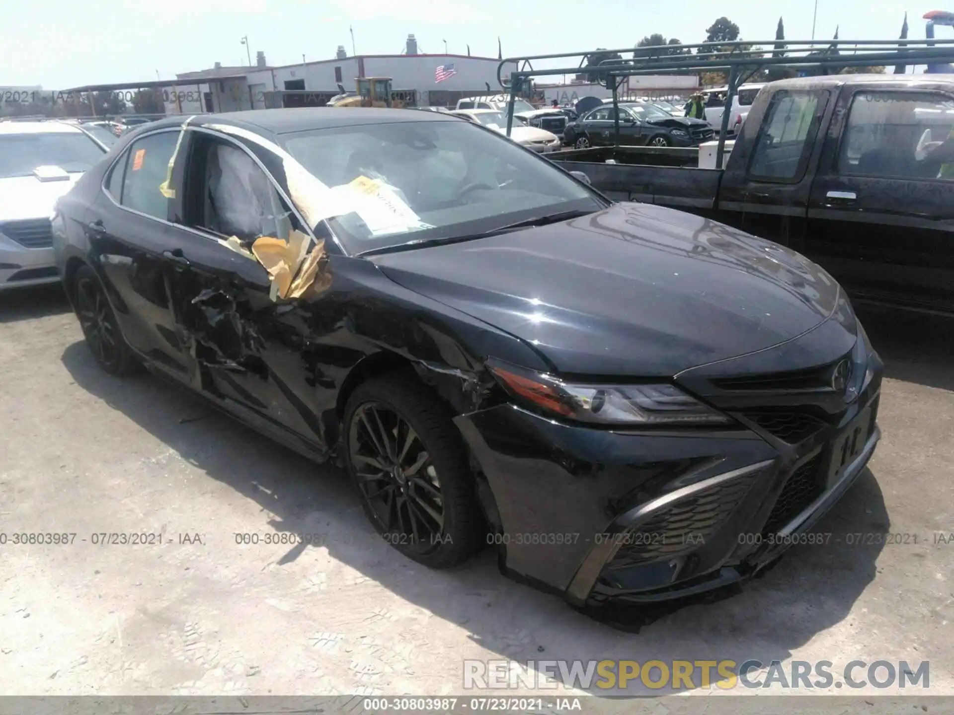 1 Photograph of a damaged car 4T1K61AKXMU474402 TOYOTA CAMRY 2021