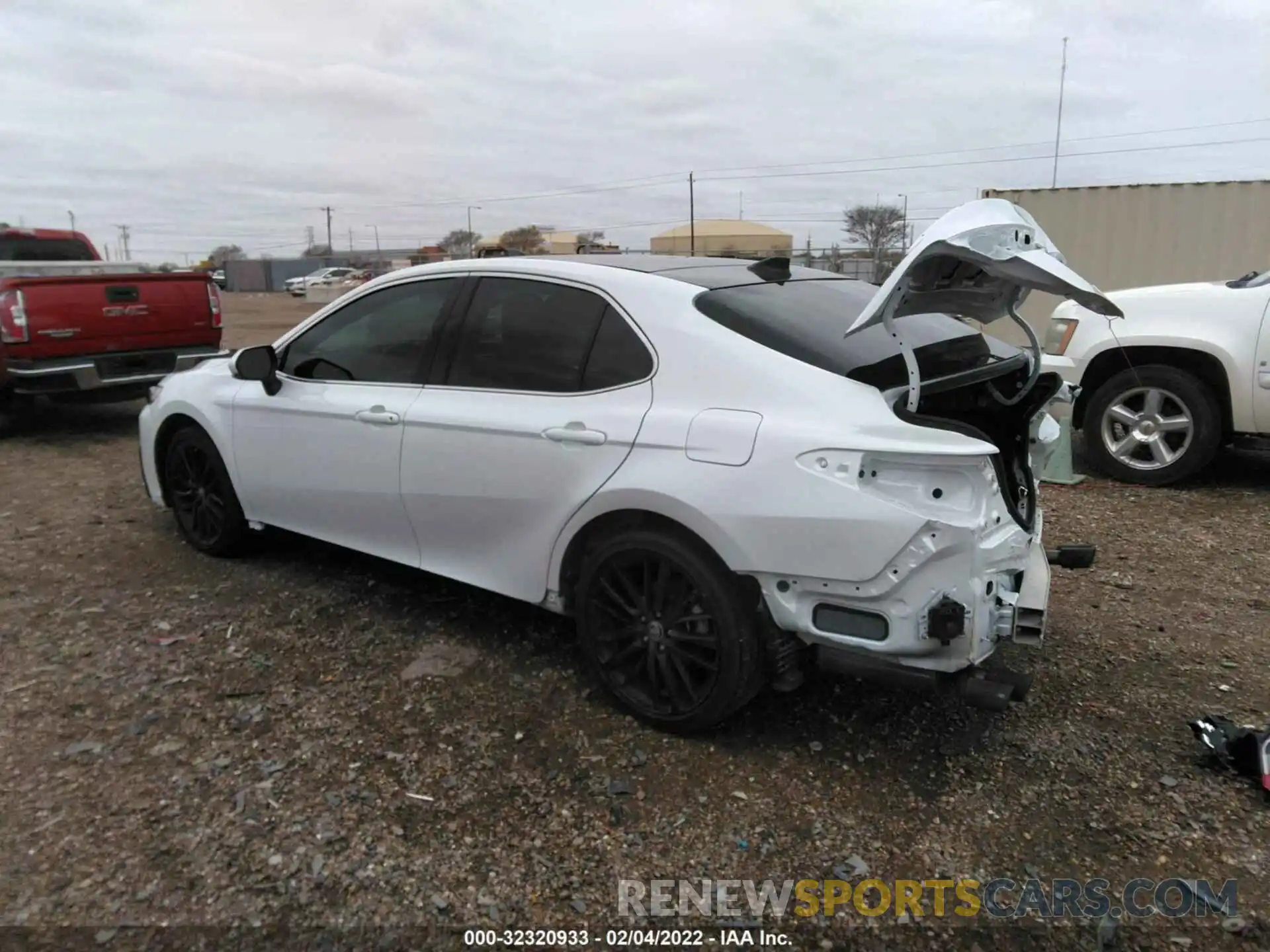 3 Photograph of a damaged car 4T1K61AKXMU514767 TOYOTA CAMRY 2021