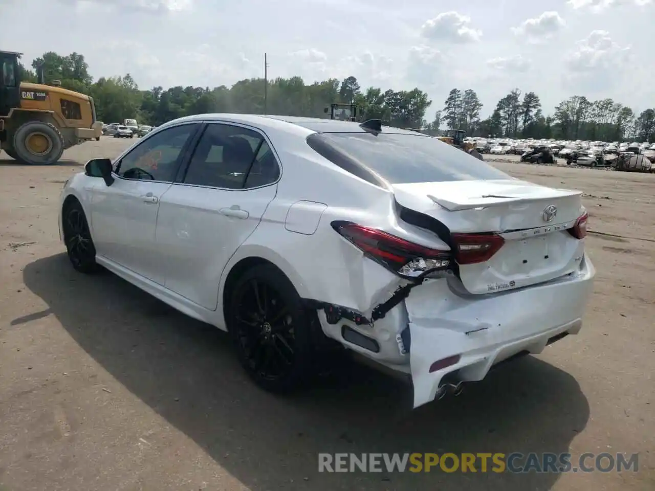 3 Photograph of a damaged car 4T1K61AKXMU545890 TOYOTA CAMRY 2021