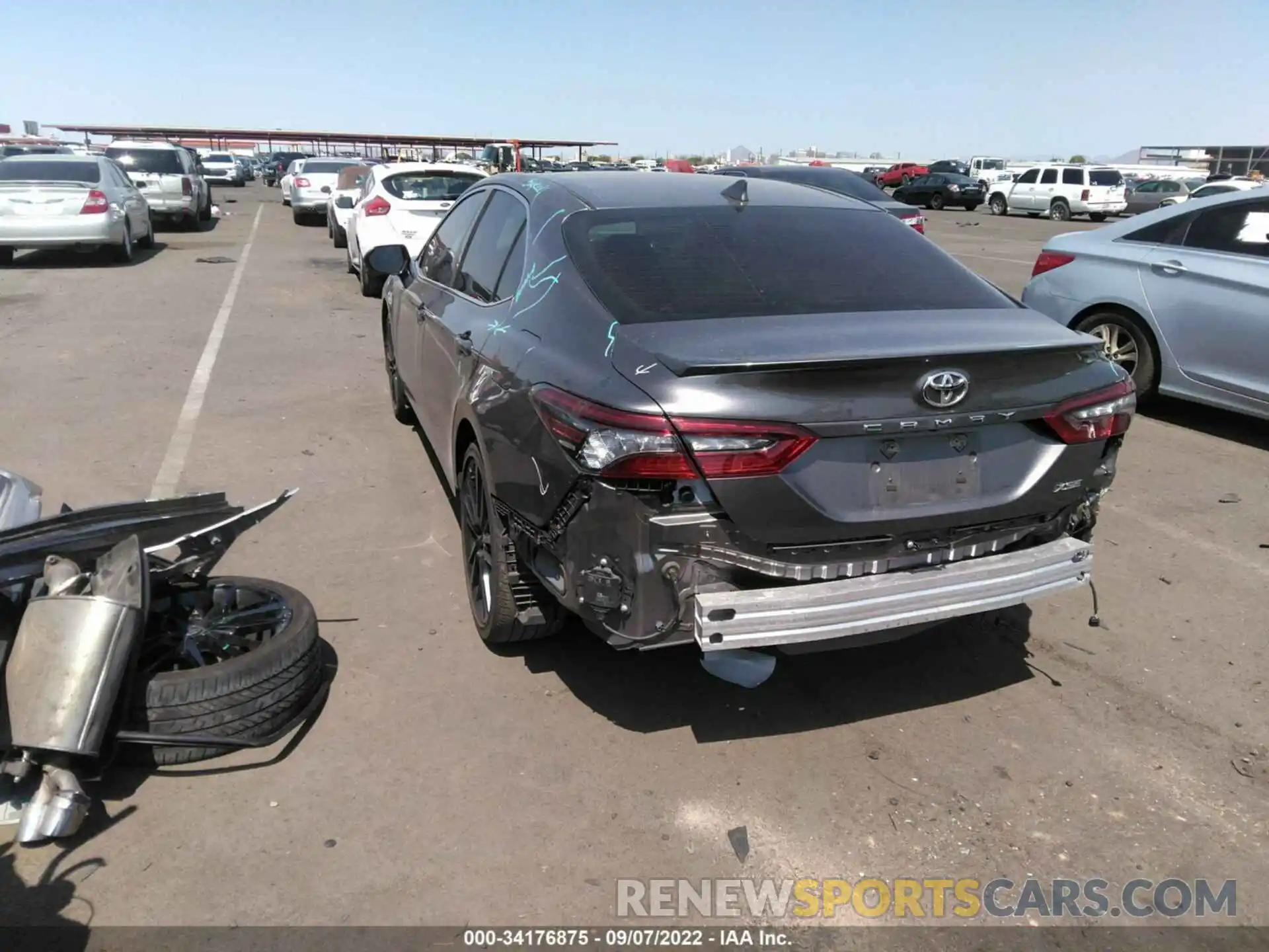 3 Photograph of a damaged car 4T1K61AKXMU551186 TOYOTA CAMRY 2021