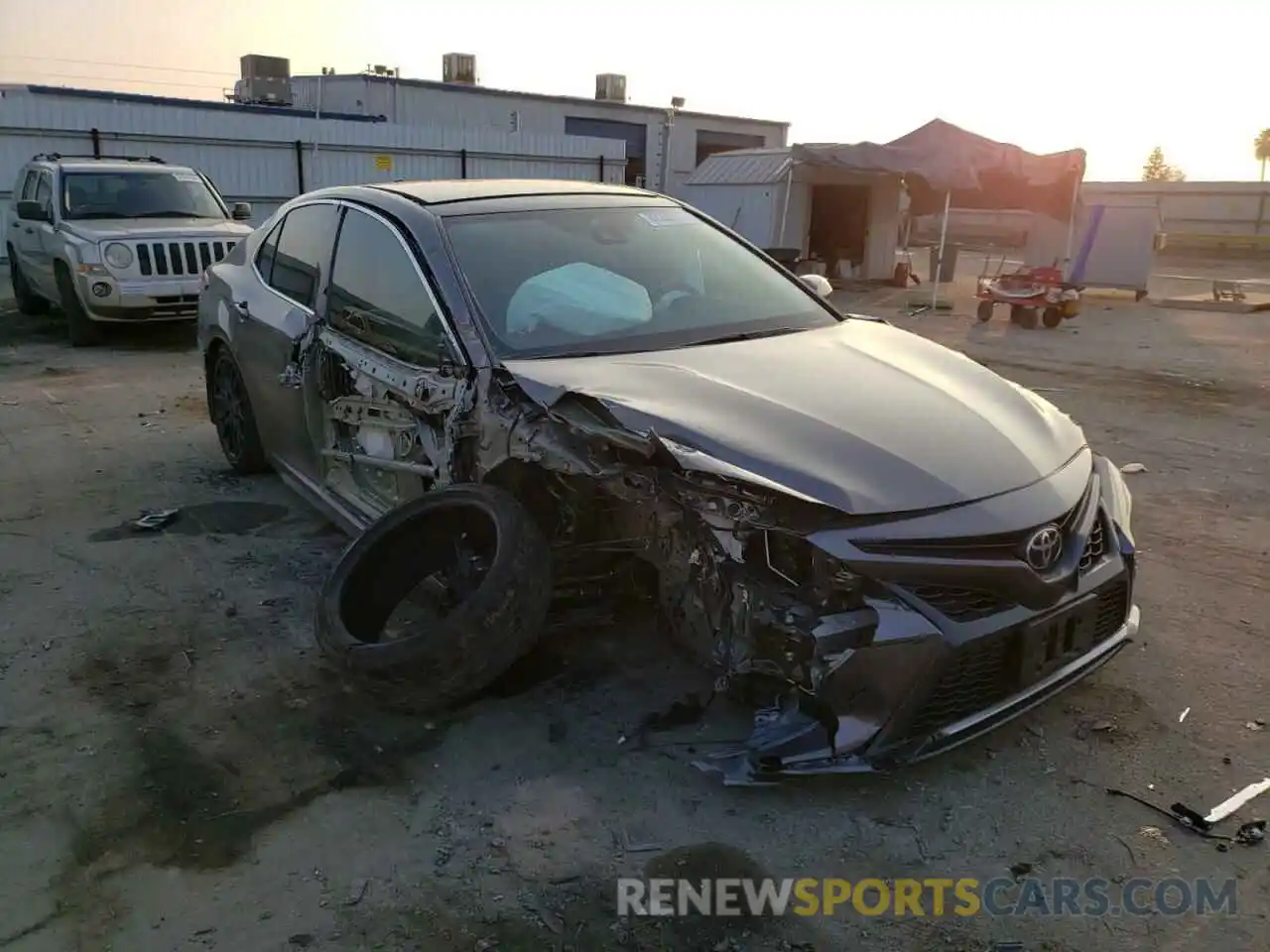 1 Photograph of a damaged car 4T1K61AKXMU562432 TOYOTA CAMRY 2021