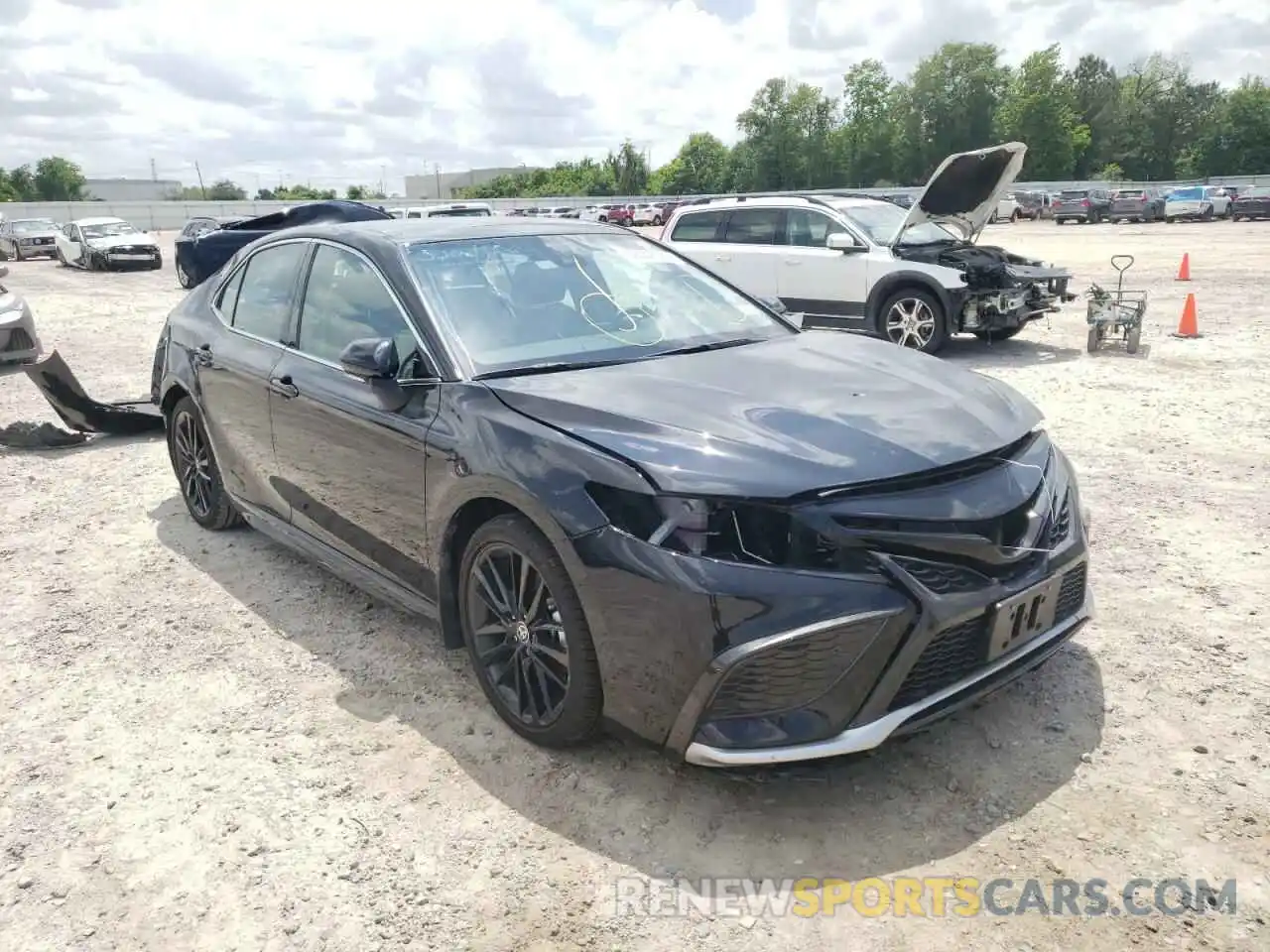 1 Photograph of a damaged car 4T1K61AKXMU592448 TOYOTA CAMRY 2021