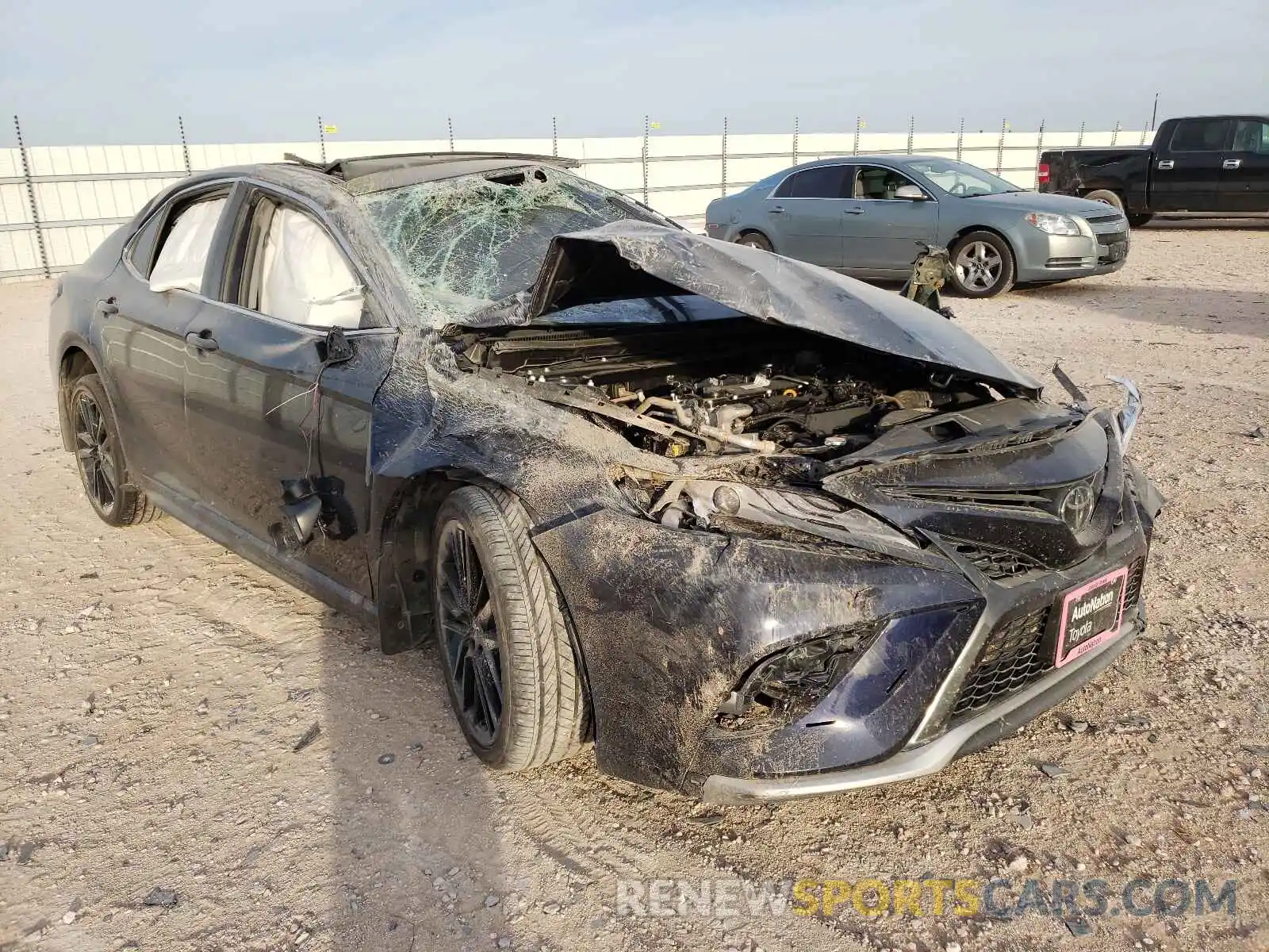 1 Photograph of a damaged car 4T1K61AKXMU616084 TOYOTA CAMRY 2021