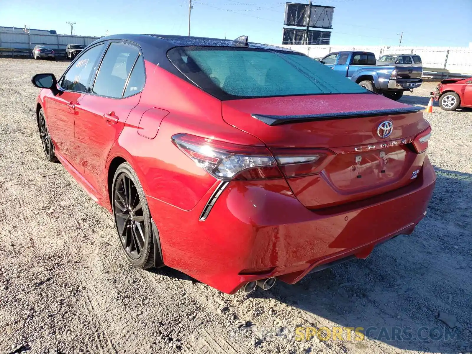 3 Photograph of a damaged car 4T1K61BK0MU033876 TOYOTA CAMRY 2021