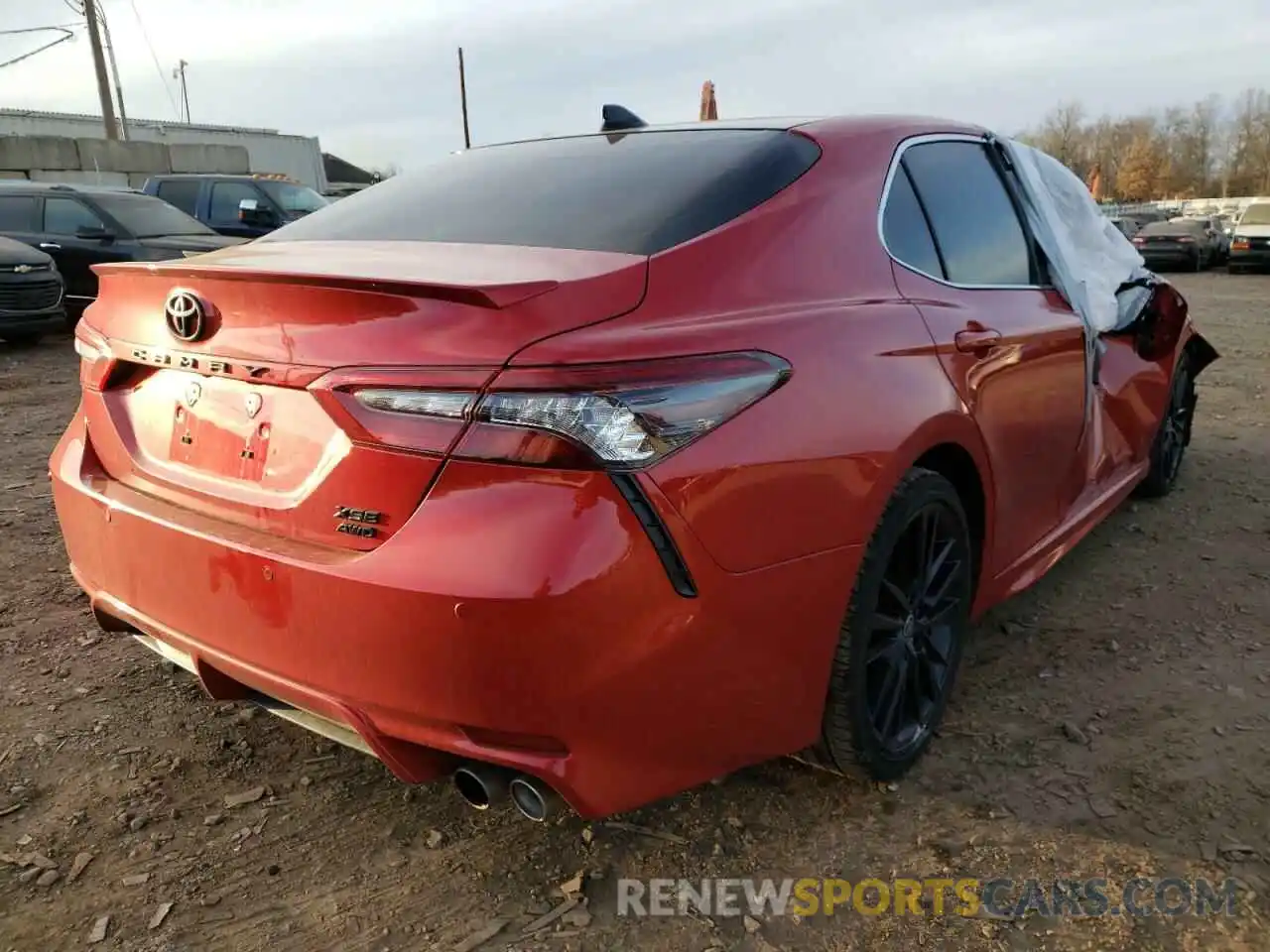 4 Photograph of a damaged car 4T1K61BK0MU037751 TOYOTA CAMRY 2021