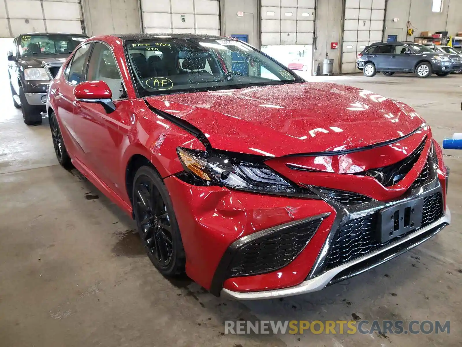 1 Photograph of a damaged car 4T1K61BK0MU039046 TOYOTA CAMRY 2021