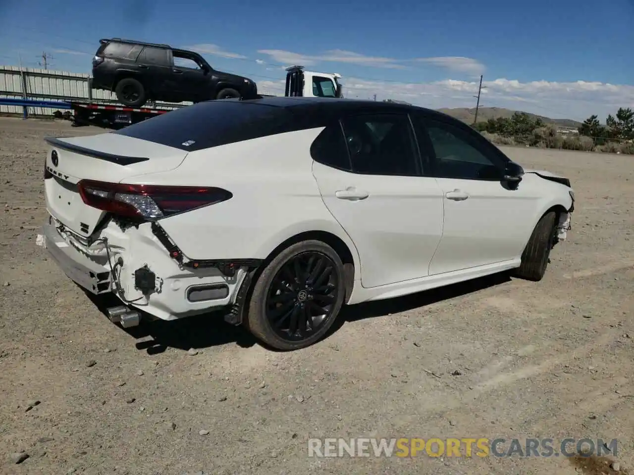 3 Photograph of a damaged car 4T1K61BK0MU040584 TOYOTA CAMRY 2021