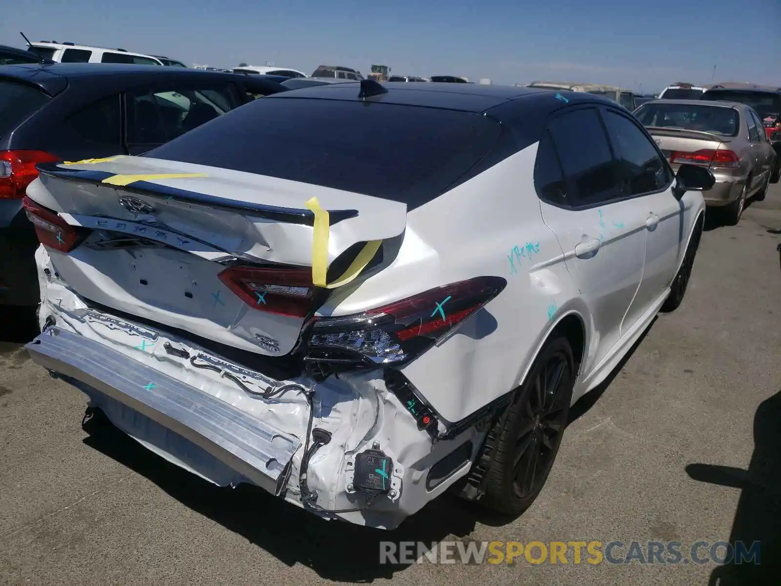 4 Photograph of a damaged car 4T1K61BK2MU021311 TOYOTA CAMRY 2021