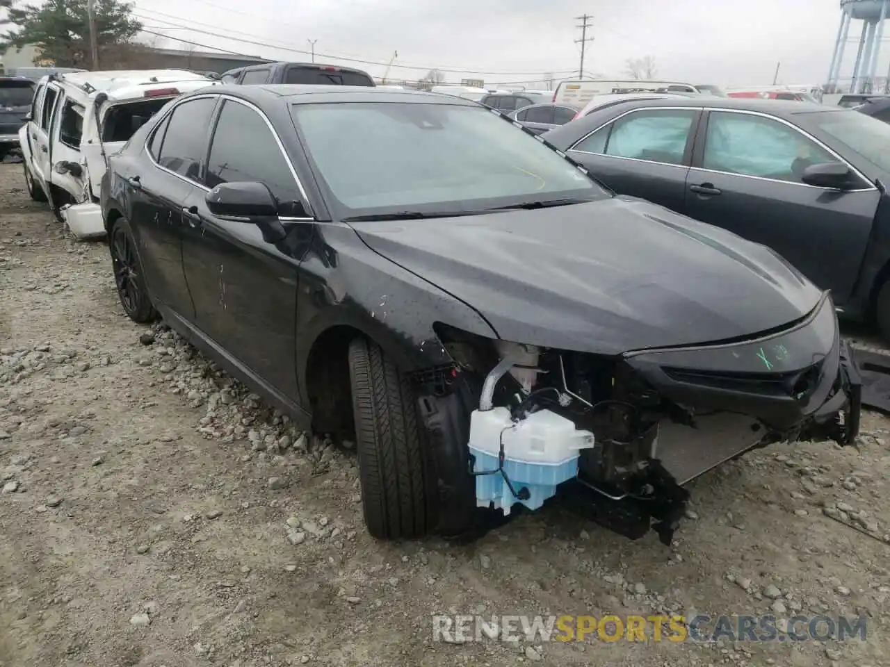 1 Photograph of a damaged car 4T1K61BK2MU031045 TOYOTA CAMRY 2021