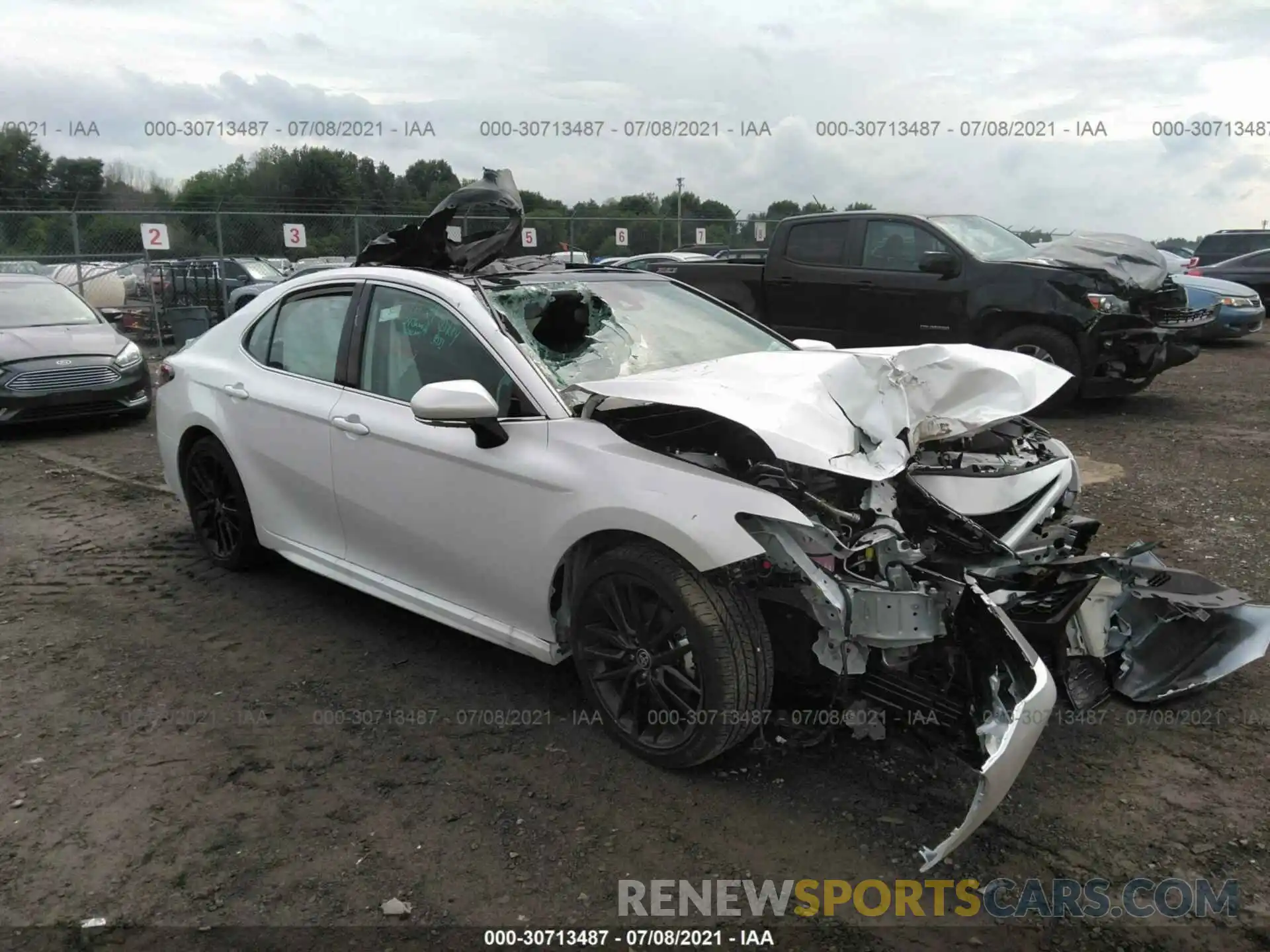 1 Photograph of a damaged car 4T1K61BK4MU036019 TOYOTA CAMRY 2021