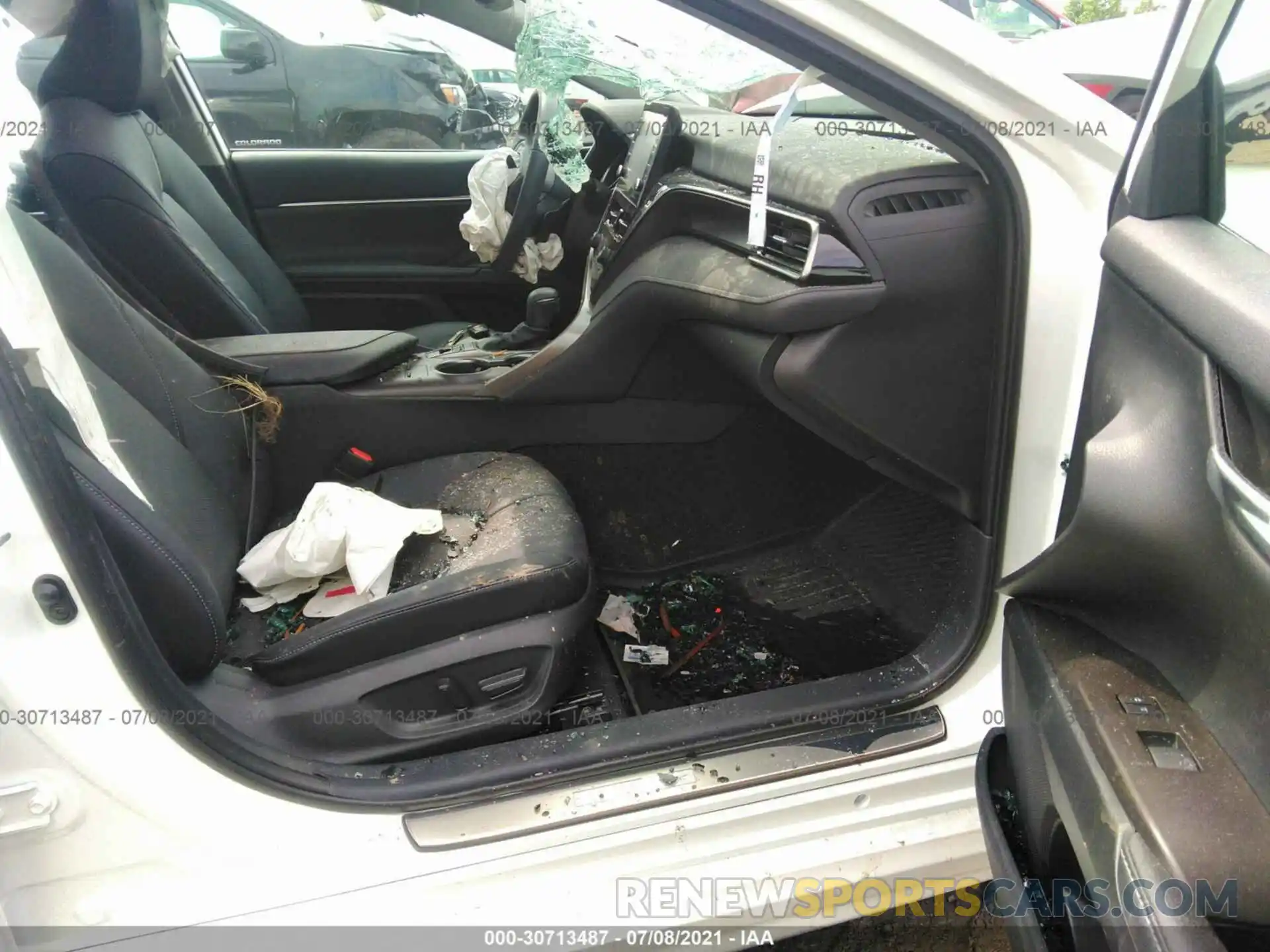 5 Photograph of a damaged car 4T1K61BK4MU036019 TOYOTA CAMRY 2021