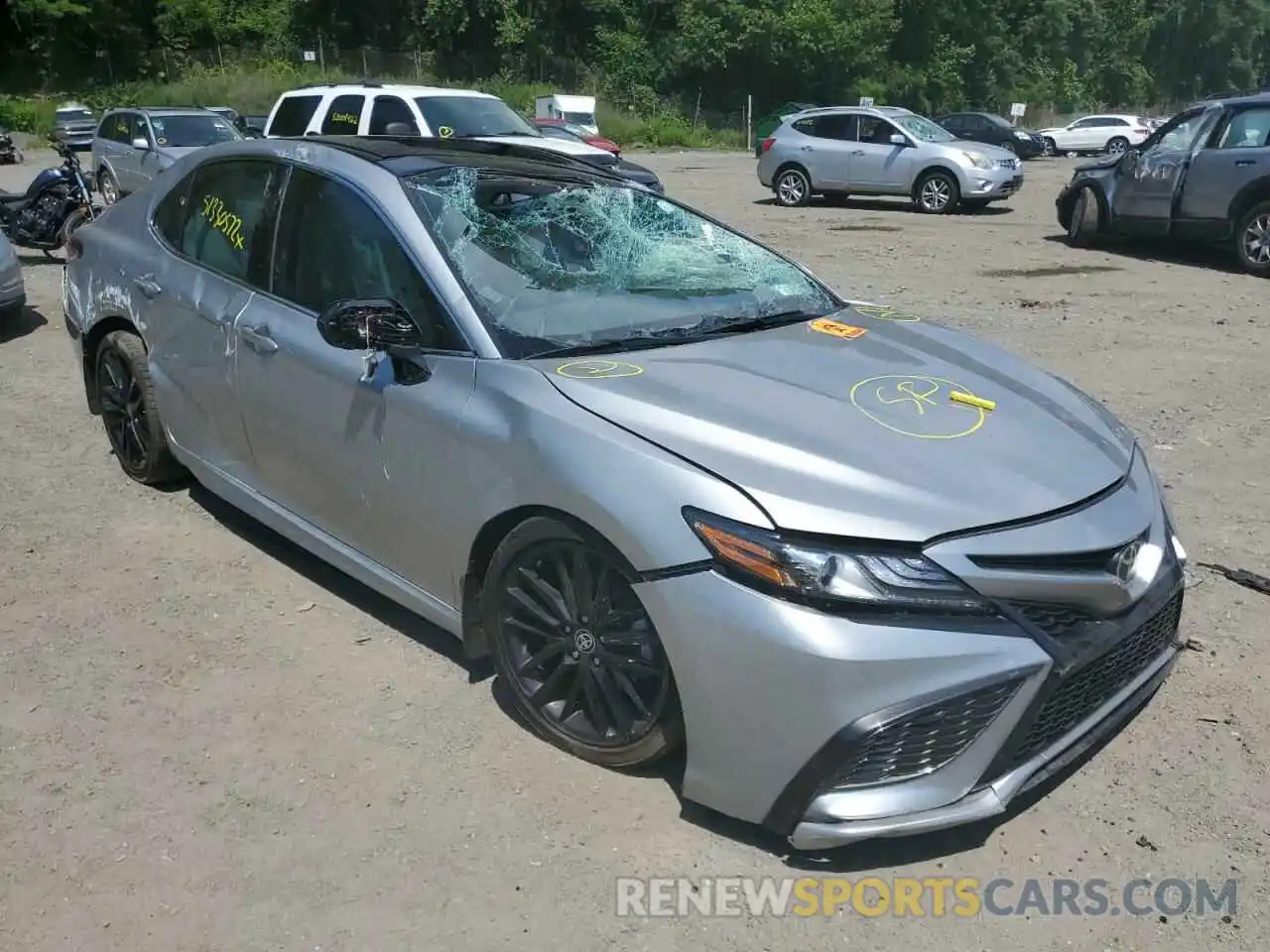 1 Photograph of a damaged car 4T1K61BK4MU042323 TOYOTA CAMRY 2021