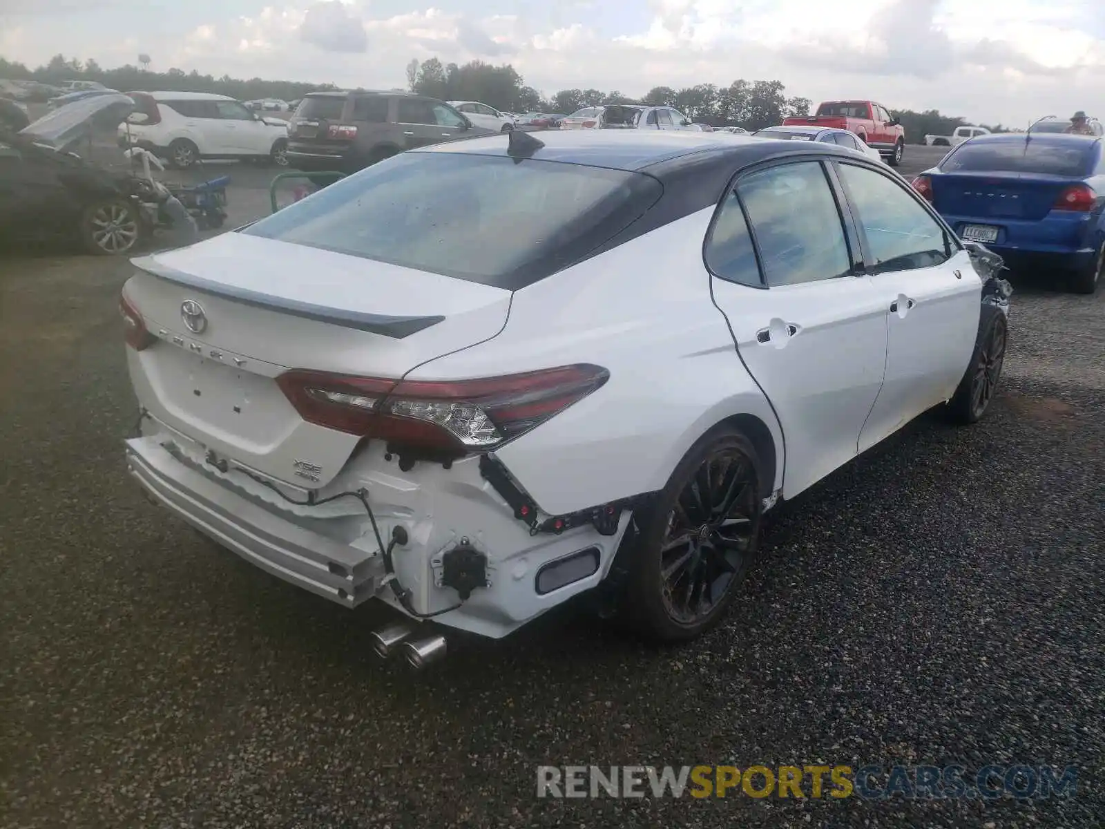 4 Photograph of a damaged car 4T1K61BK4MU046775 TOYOTA CAMRY 2021