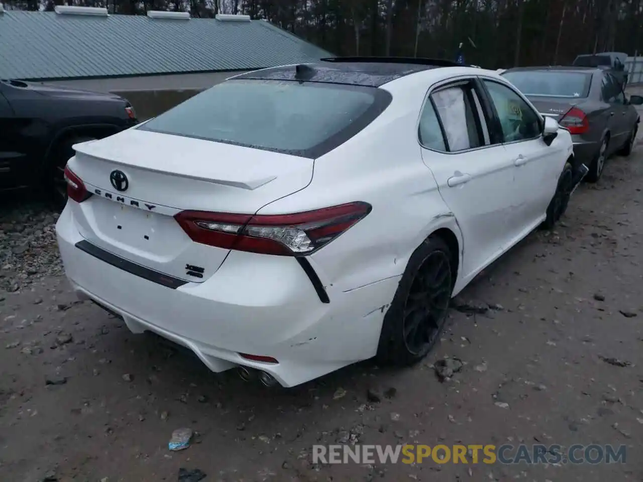 4 Photograph of a damaged car 4T1K61BK4MU047053 TOYOTA CAMRY 2021