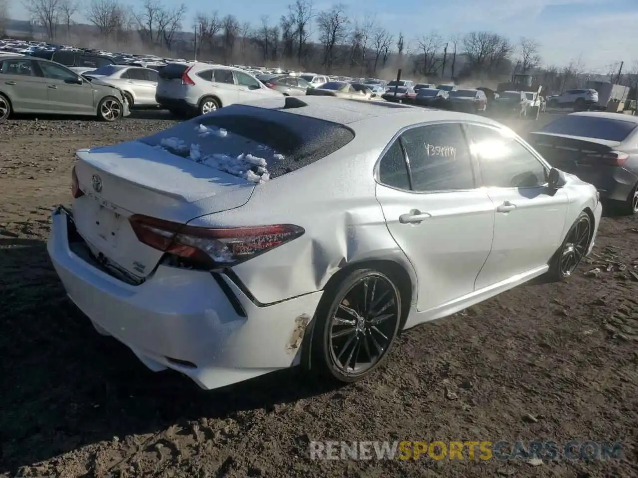 3 Photograph of a damaged car 4T1K61BK5MU035154 TOYOTA CAMRY 2021