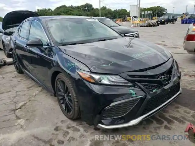 1 Photograph of a damaged car 4T1K61BK5MU047451 TOYOTA CAMRY 2021