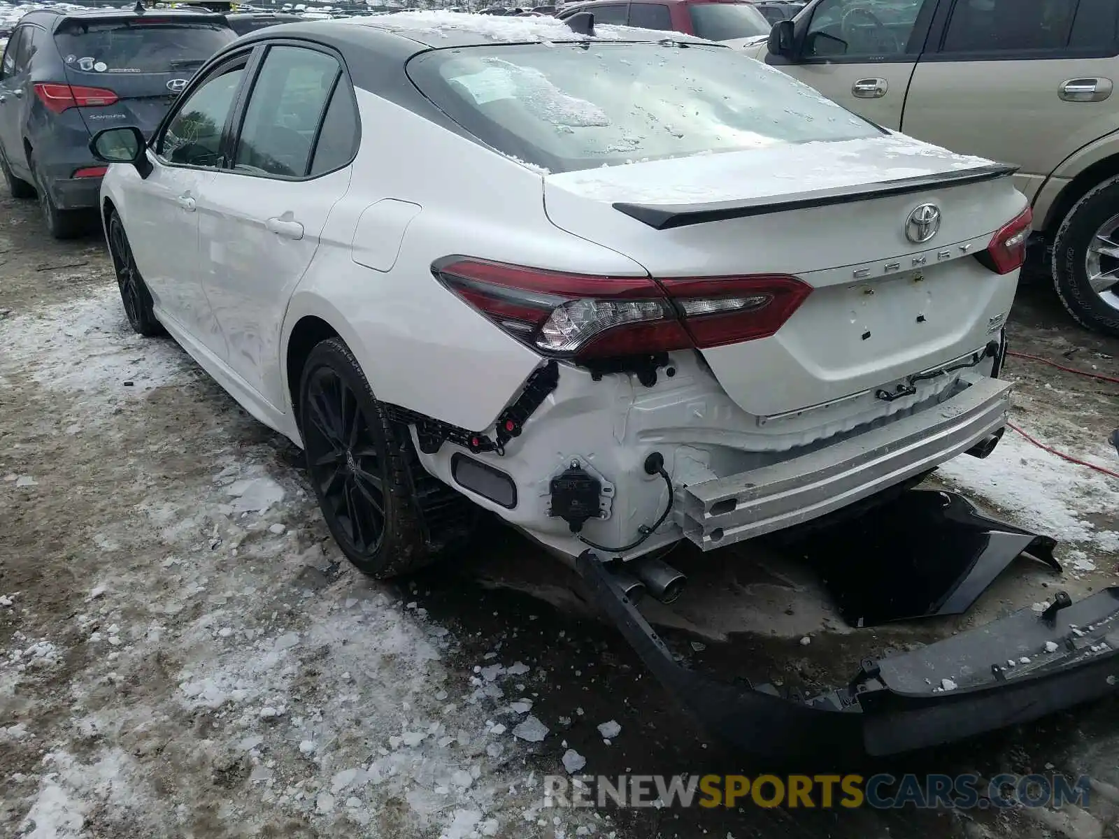 3 Photograph of a damaged car 4T1K61BK6MU021182 TOYOTA CAMRY 2021