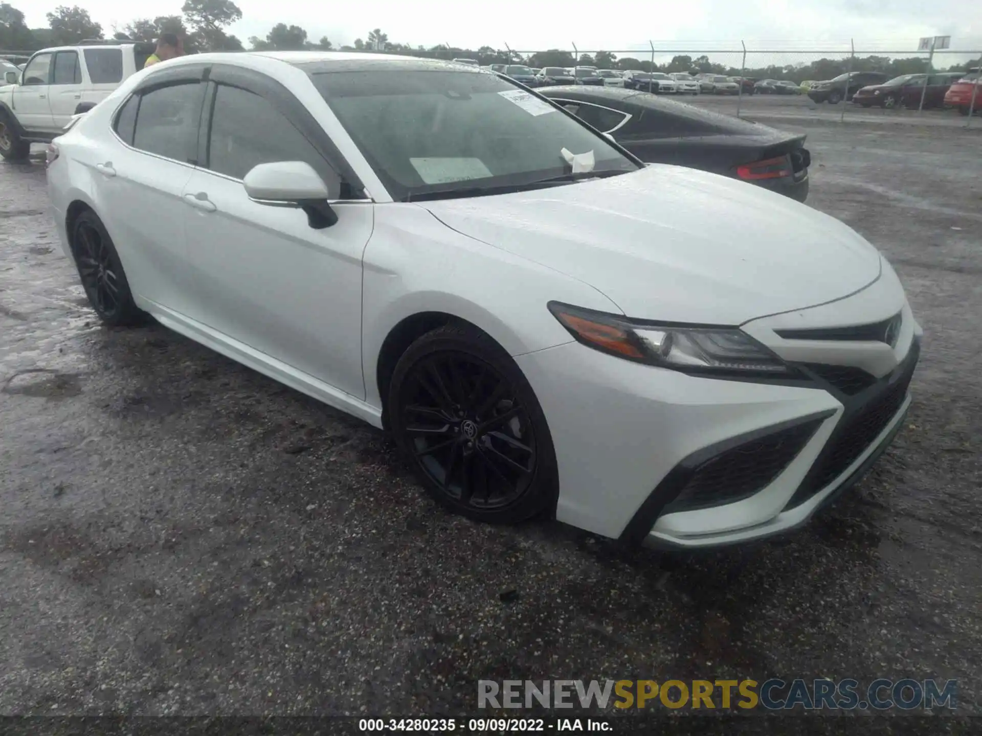 1 Photograph of a damaged car 4T1K61BK6MU022218 TOYOTA CAMRY 2021