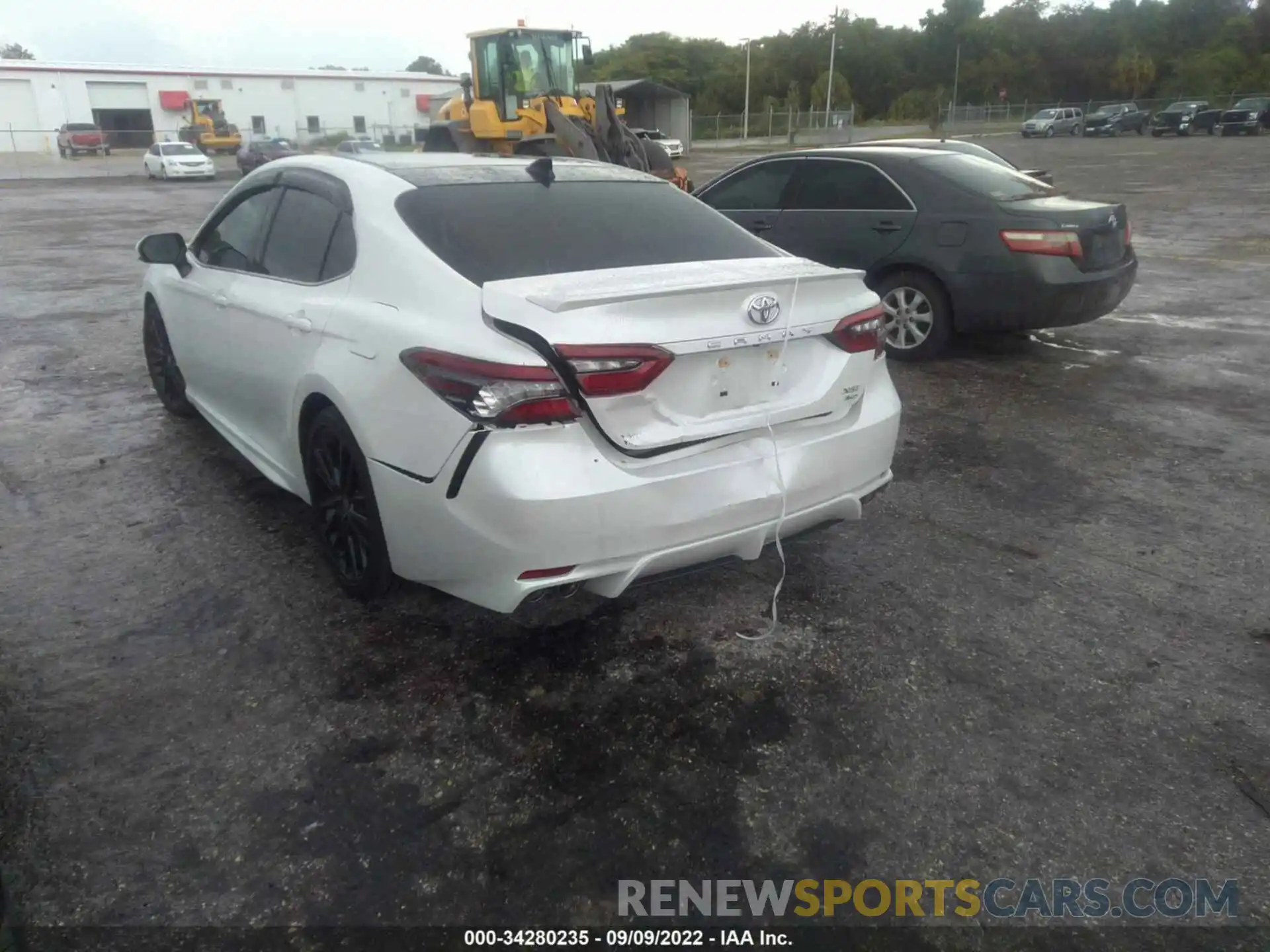 3 Photograph of a damaged car 4T1K61BK6MU022218 TOYOTA CAMRY 2021