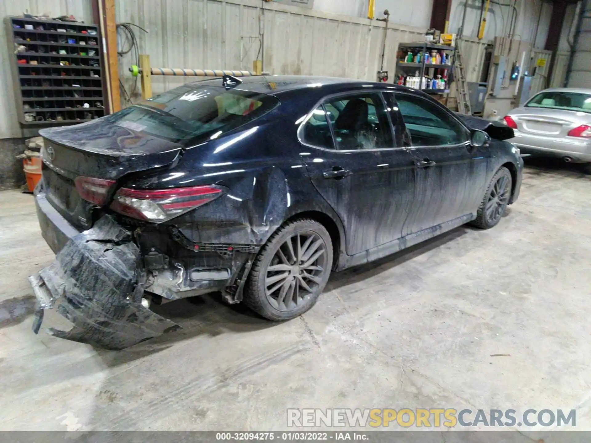 4 Photograph of a damaged car 4T1K61BK7MU022809 TOYOTA CAMRY 2021