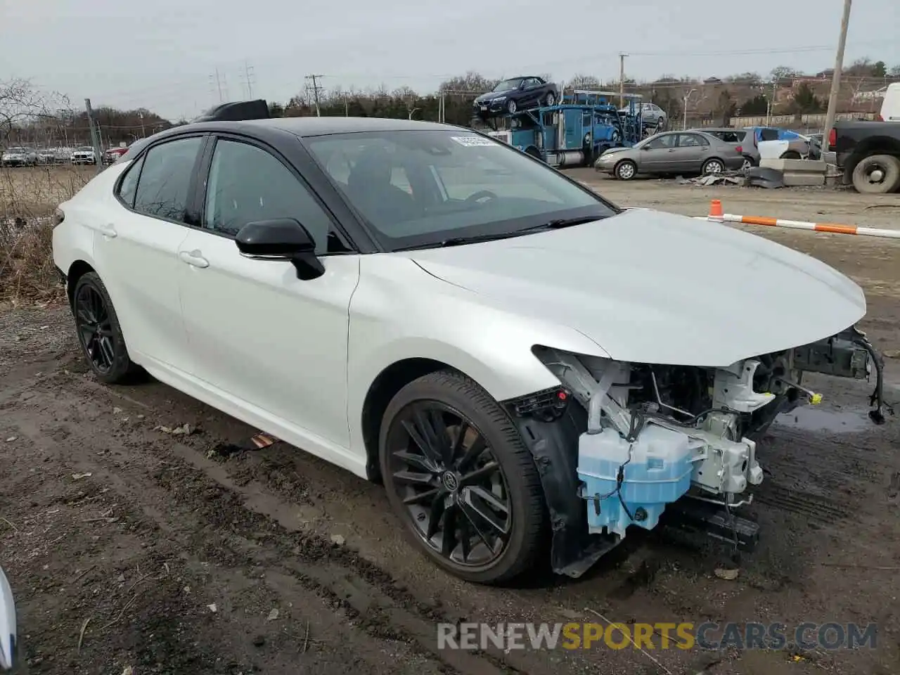 4 Photograph of a damaged car 4T1K61BK7MU042901 TOYOTA CAMRY 2021