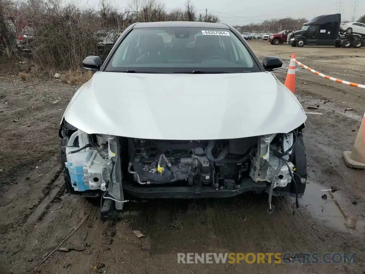 5 Photograph of a damaged car 4T1K61BK7MU042901 TOYOTA CAMRY 2021