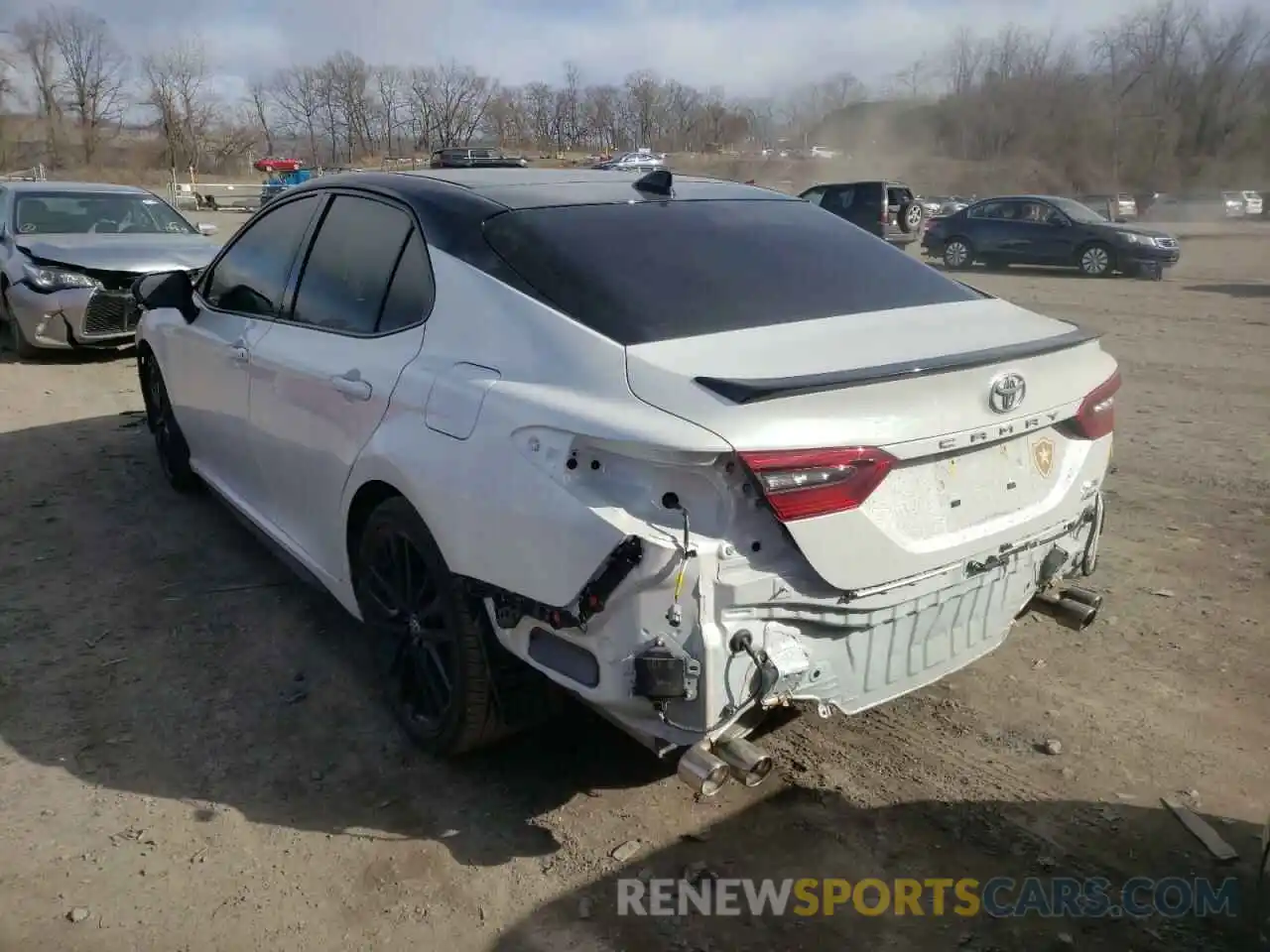 3 Photograph of a damaged car 4T1K61BK8MU035763 TOYOTA CAMRY 2021