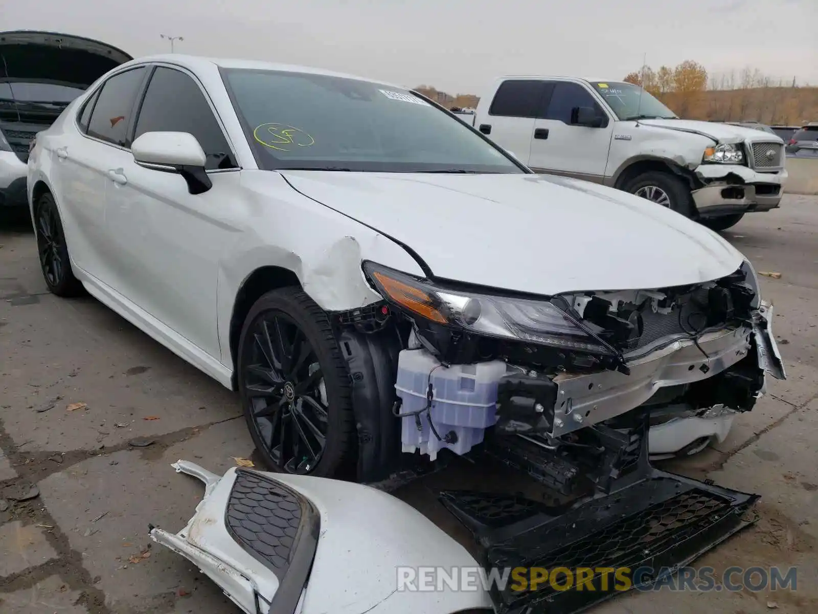 1 Photograph of a damaged car 4T1K61BK9MU036131 TOYOTA CAMRY 2021