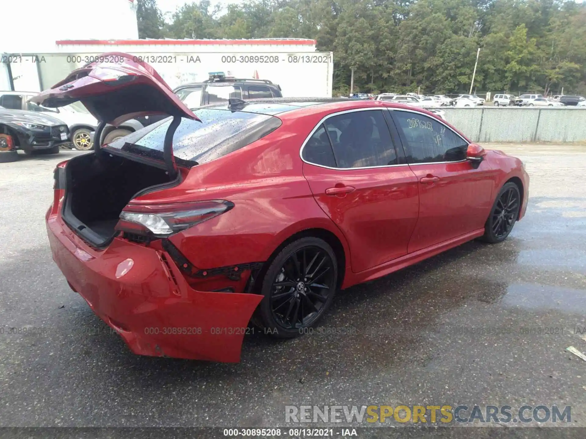 4 Photograph of a damaged car 4T1K61BKXMU027731 TOYOTA CAMRY 2021