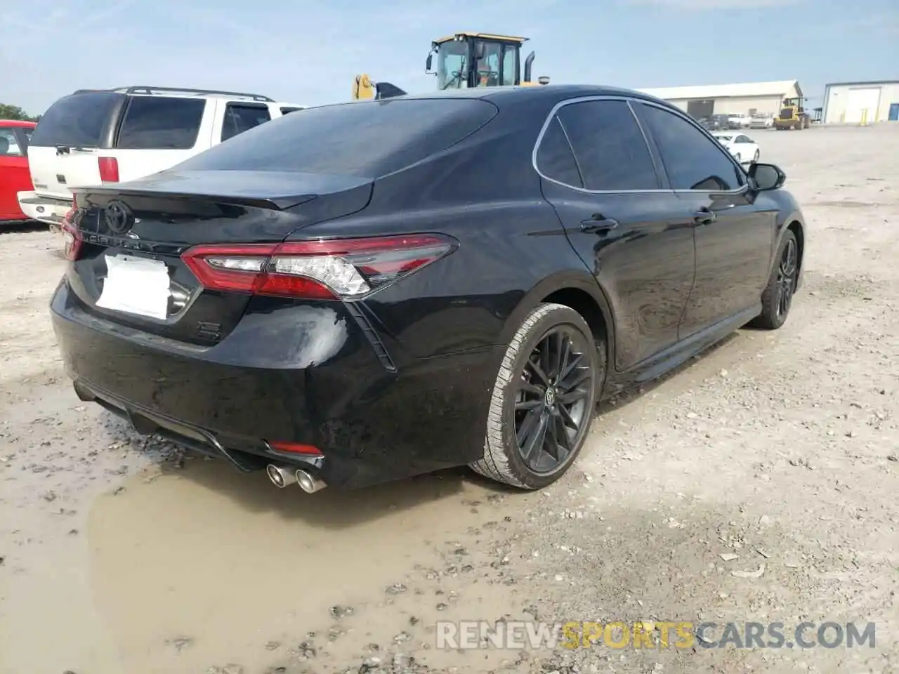 4 Photograph of a damaged car 4T1K61BKXMU030824 TOYOTA CAMRY 2021