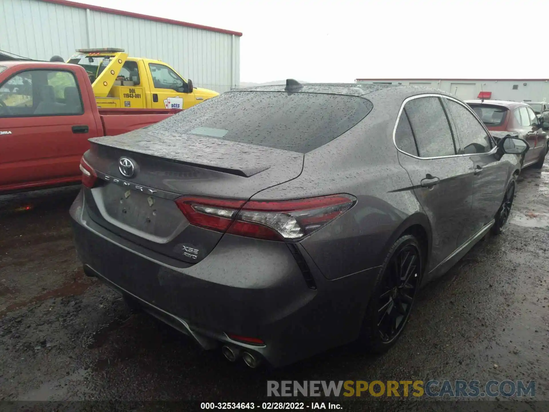 4 Photograph of a damaged car 4T1K61BKXMU034503 TOYOTA CAMRY 2021