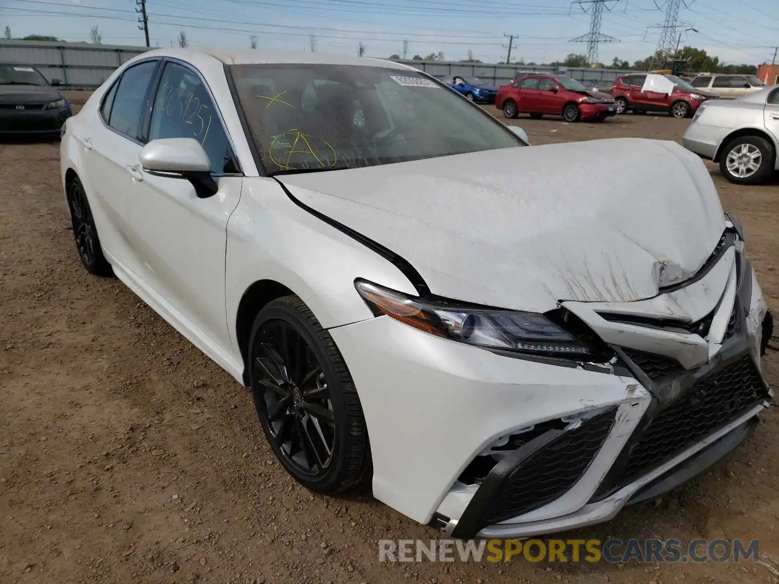 1 Photograph of a damaged car 4T1K61BKXMU040592 TOYOTA CAMRY 2021