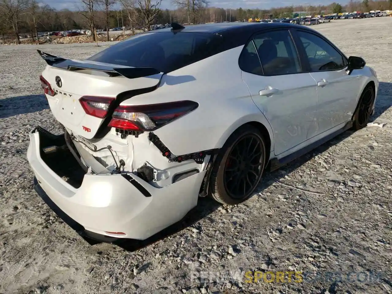 4 Photograph of a damaged car 4T1KZ1AK0MU049813 TOYOTA CAMRY 2021