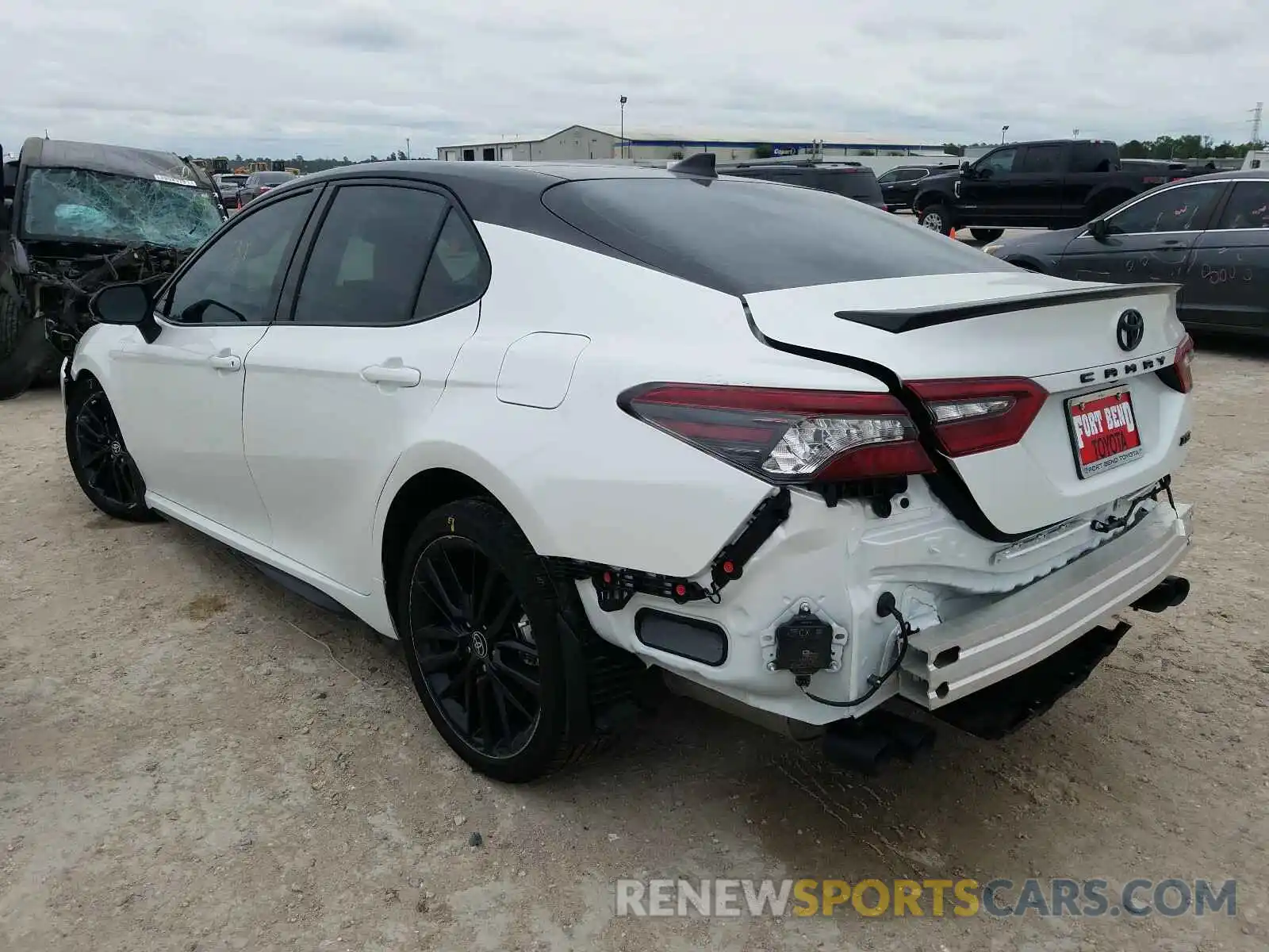 3 Photograph of a damaged car 4T1KZ1AK0MU052856 TOYOTA CAMRY 2021