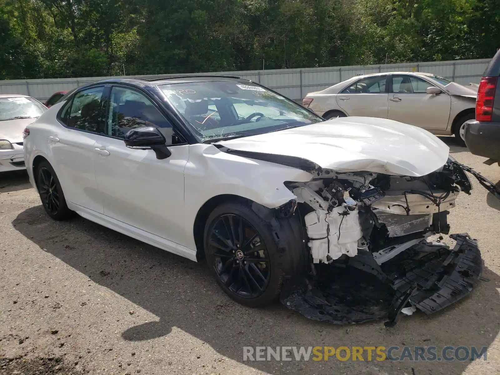 1 Photograph of a damaged car 4T1KZ1AK0MU053456 TOYOTA CAMRY 2021