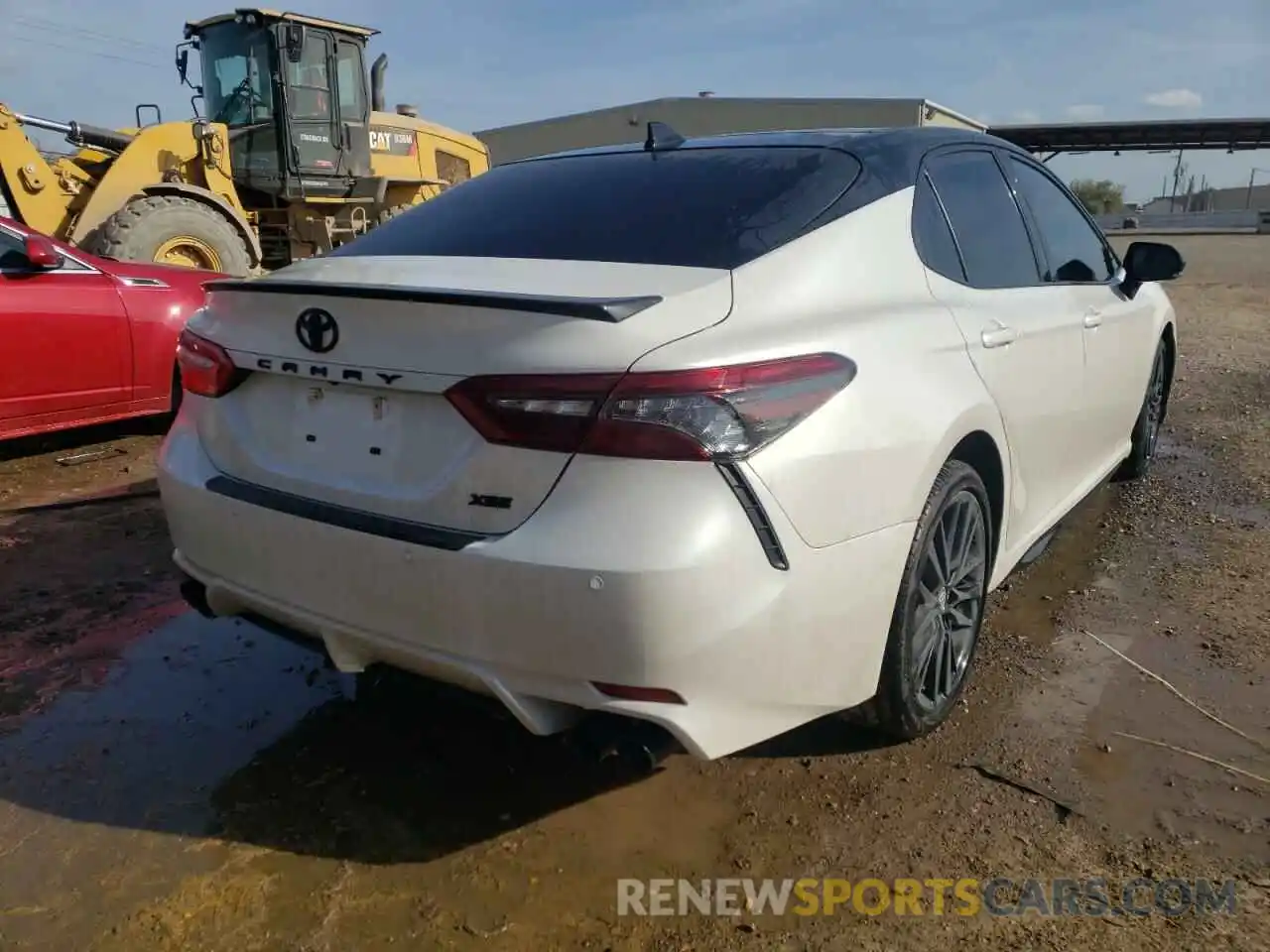 4 Photograph of a damaged car 4T1KZ1AK0MU054302 TOYOTA CAMRY 2021